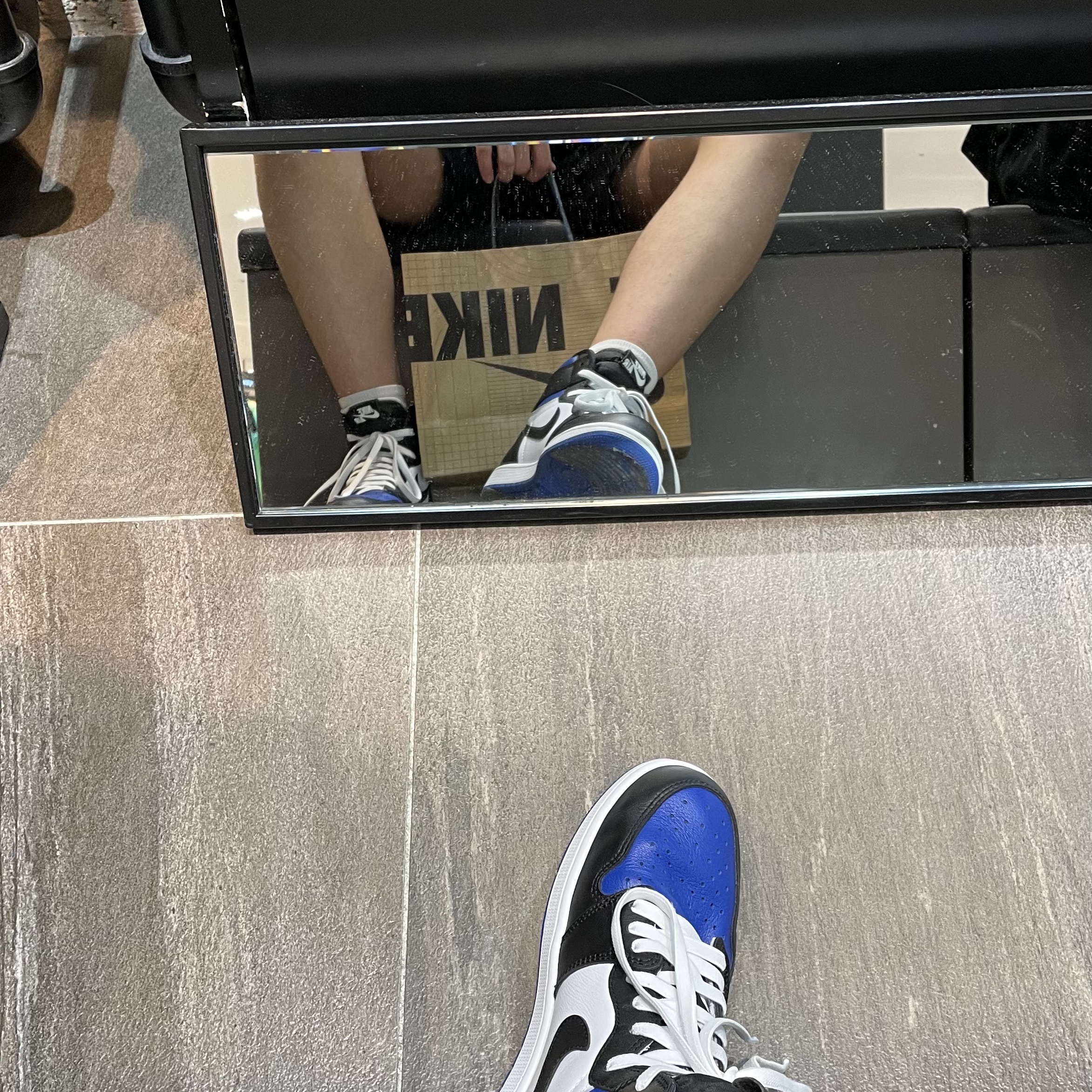 Jordan 1 Retro High OG Royal Toe 착용 스타일