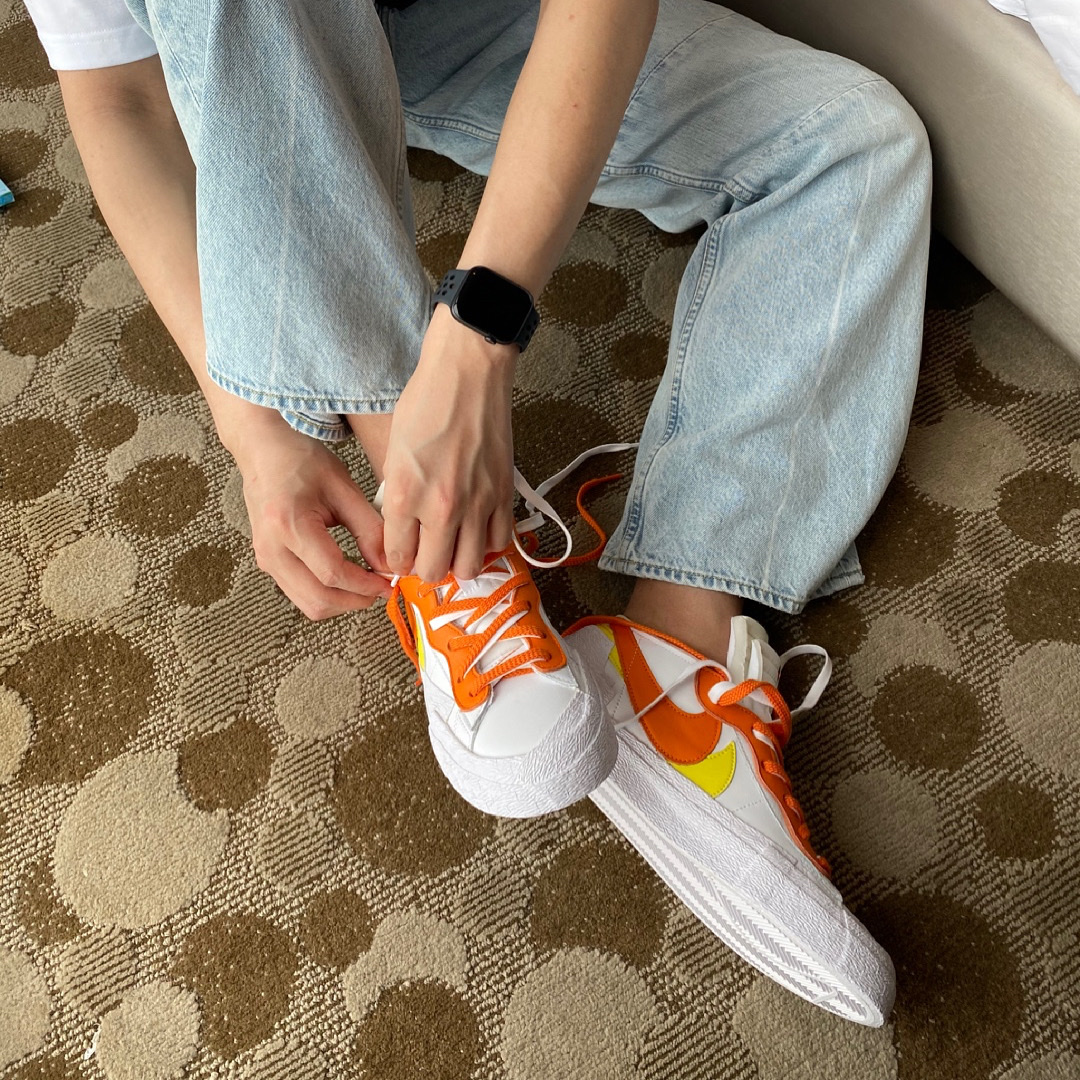 Nike x Sacai Blazer Low Magma Orange 착용 스타일