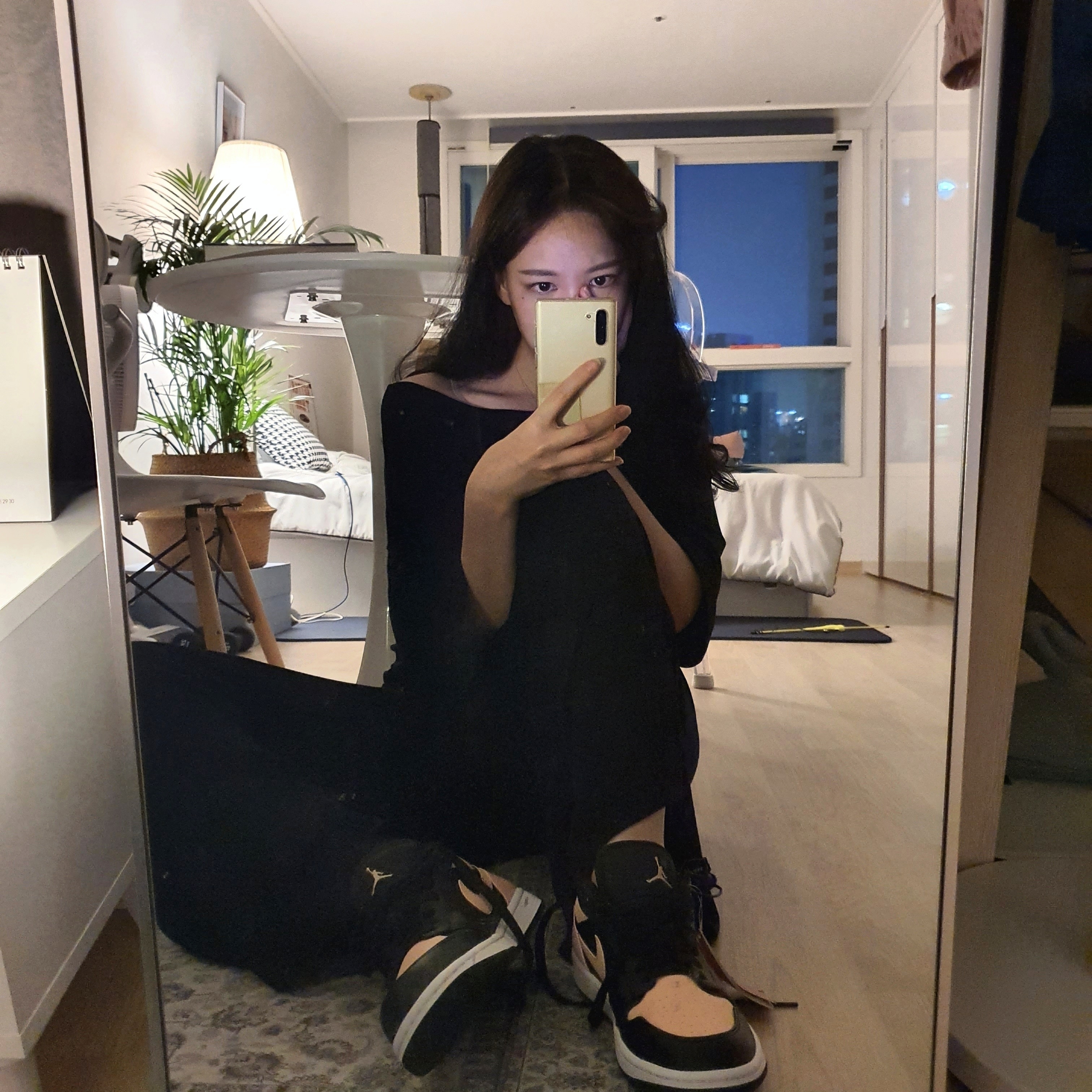 Jordan 1 Low Crimson Tint 착용 스타일