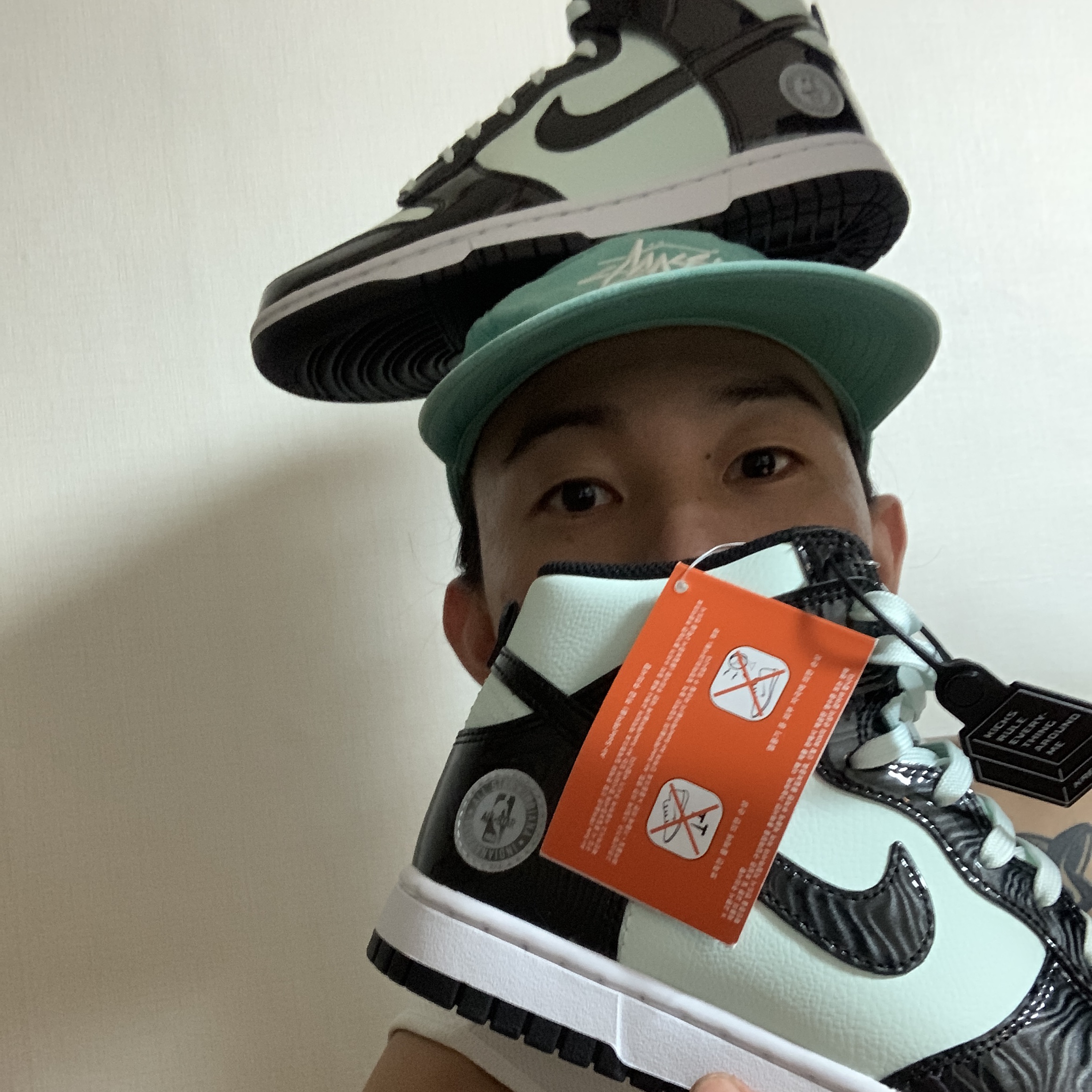Nike Dunk High Barely Green 착용 스타일