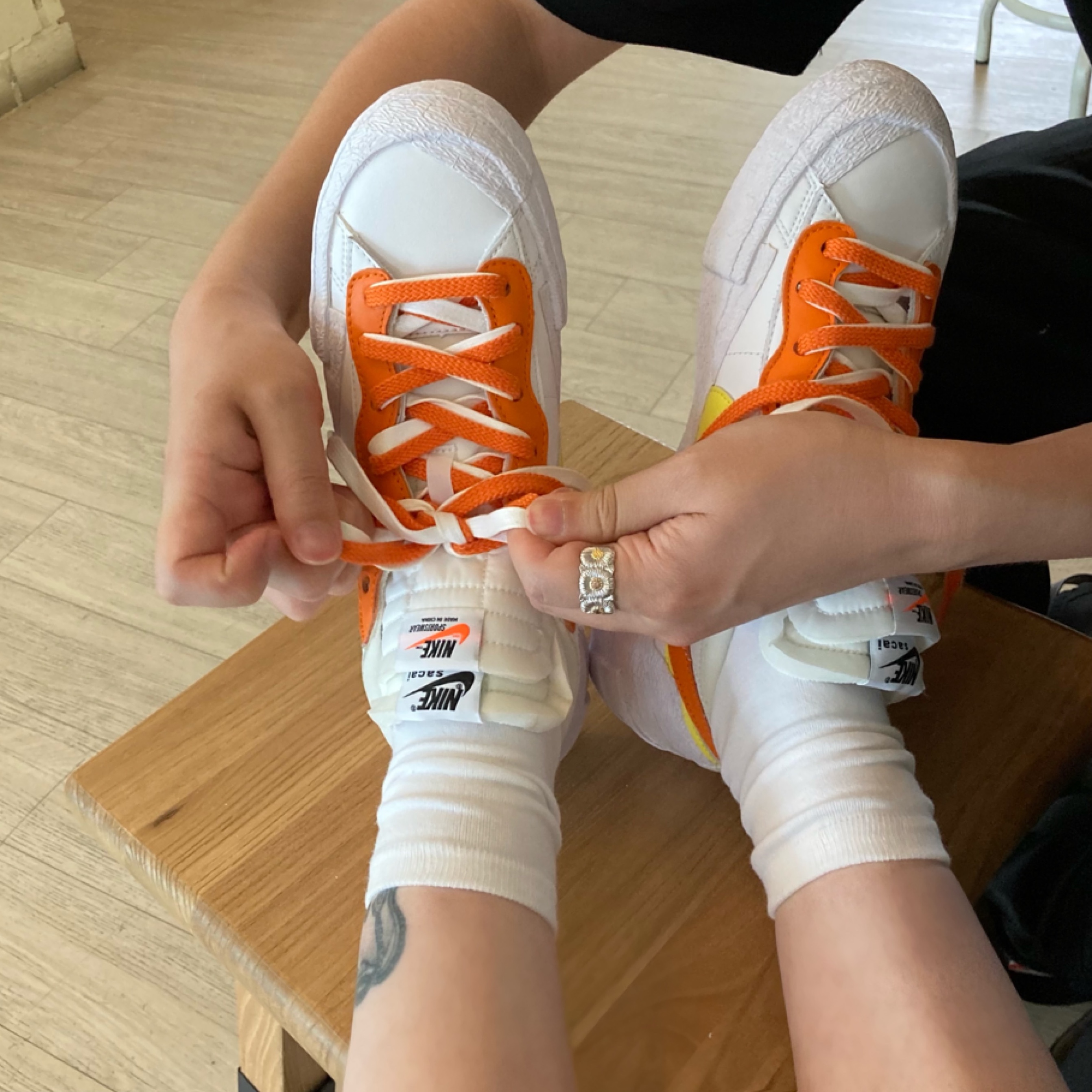 Nike x Sacai Blazer Low Magma Orange 착용 스타일 - 1