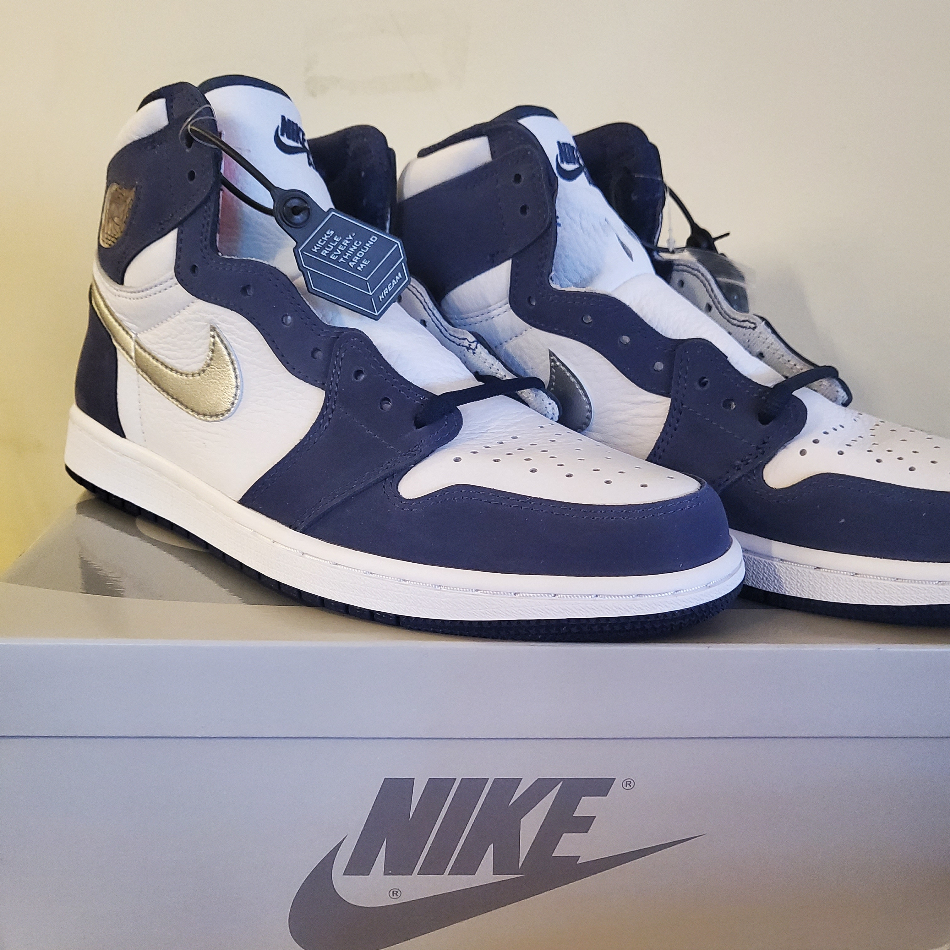 Jordan 1 Retro High OG CO.JP Midnight Navy 착용 스타일 - 3