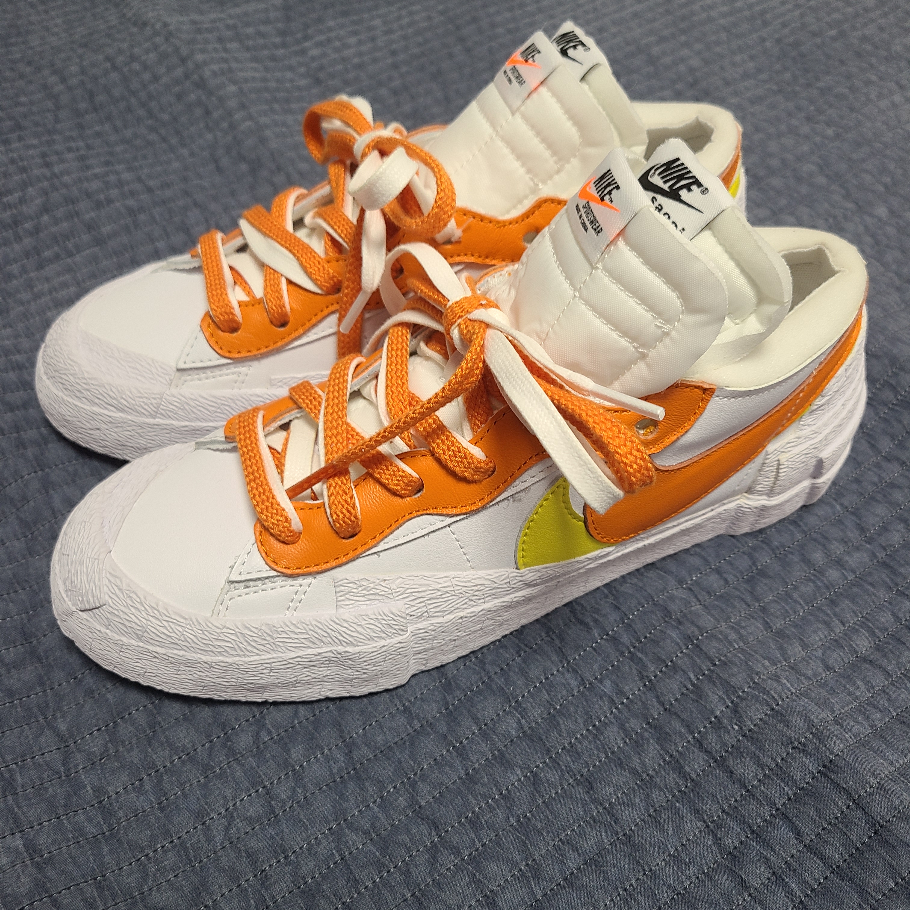 Nike x Sacai Blazer Low Magma Orange 착용 스타일 - 3