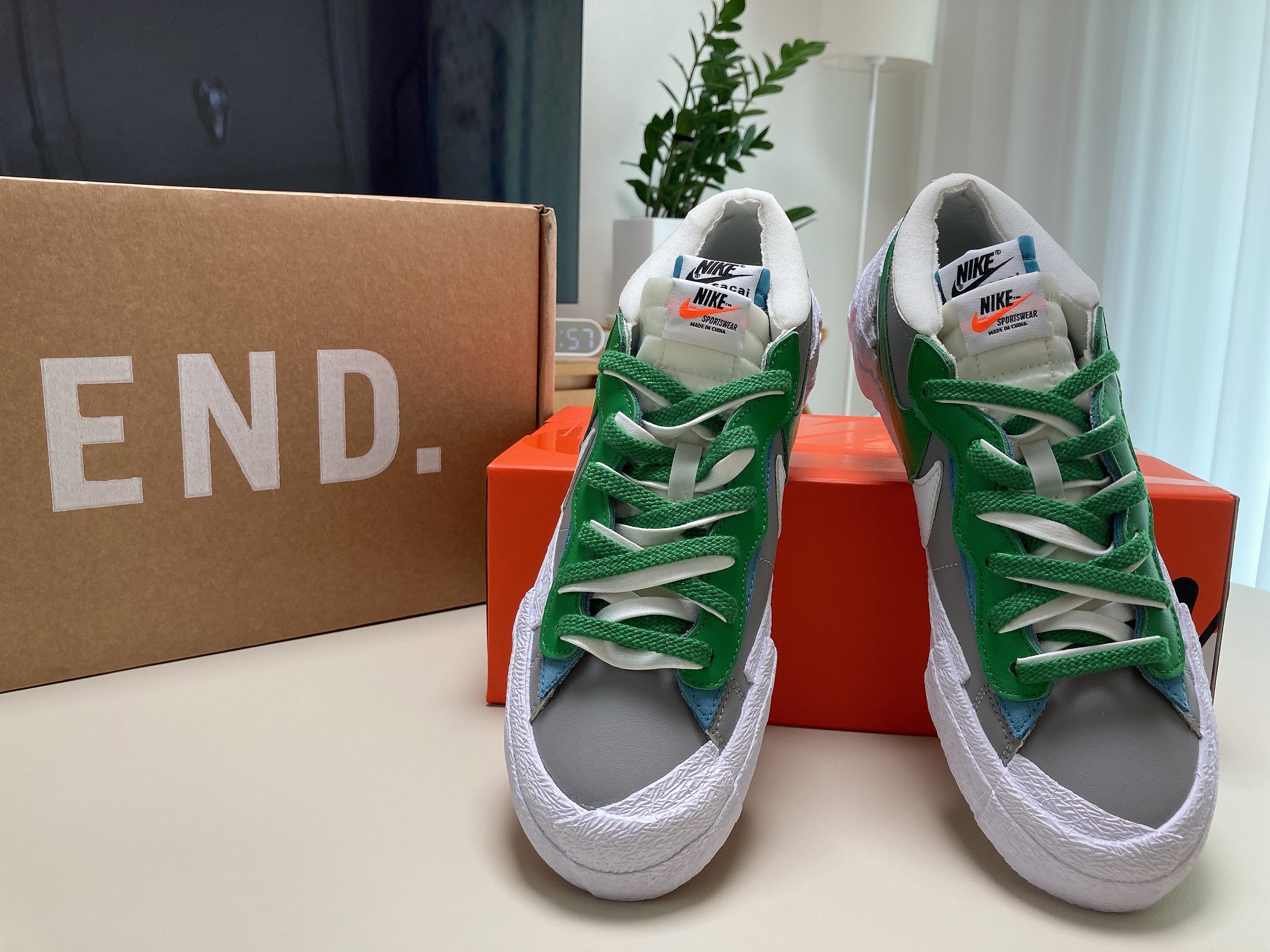 Nike x Sacai Blazer Low Classic Green 착용 스타일