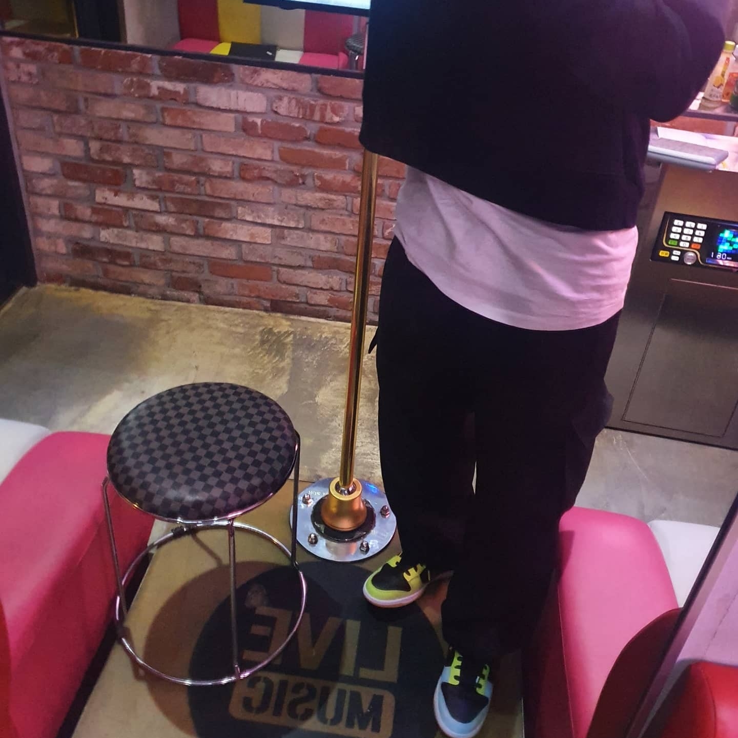 Nike Dunk Low SE Free.99 Black 착용 스타일
