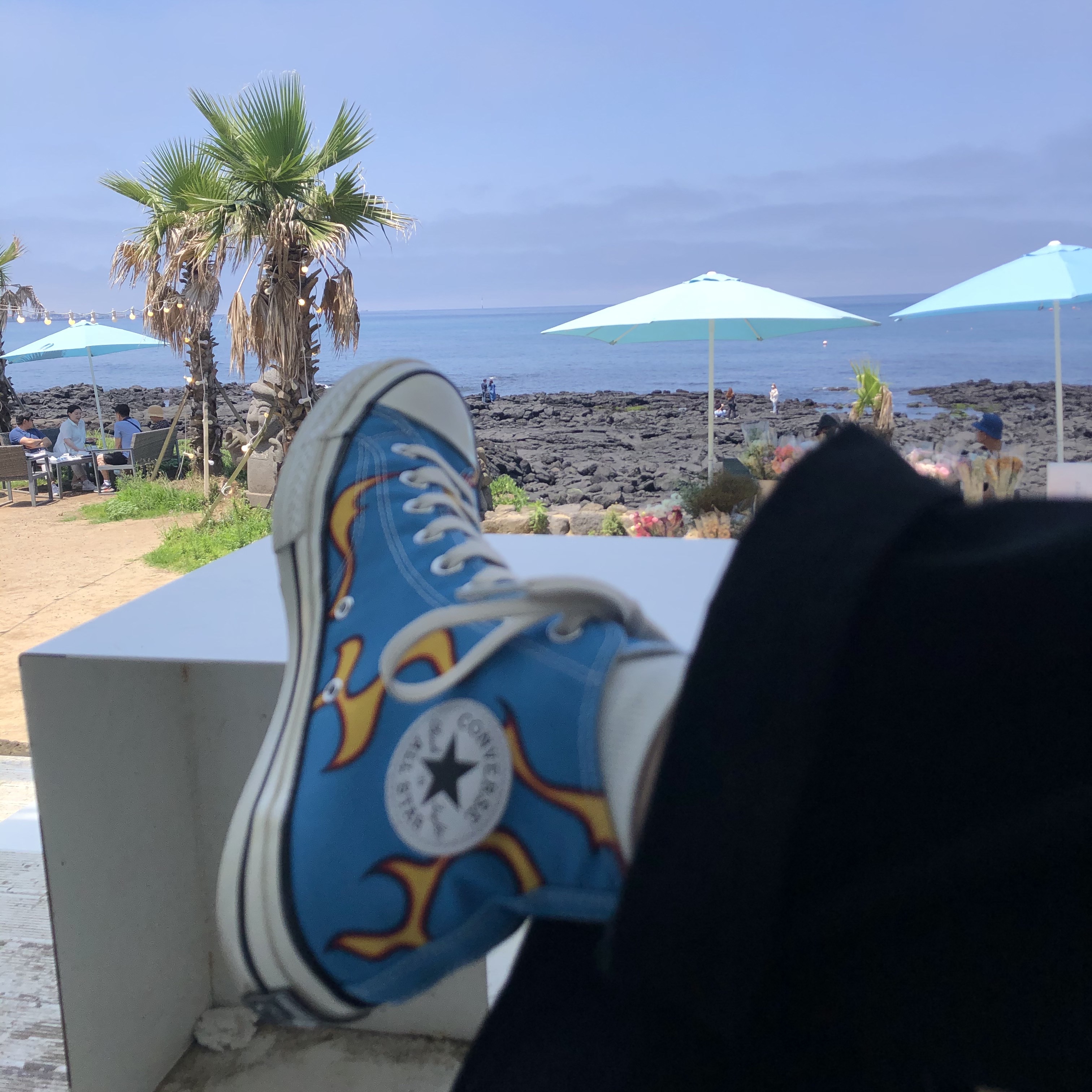 Converse x Golf le Fleur Chuck 70 Hi Flames Blue 착용 스타일 - 2