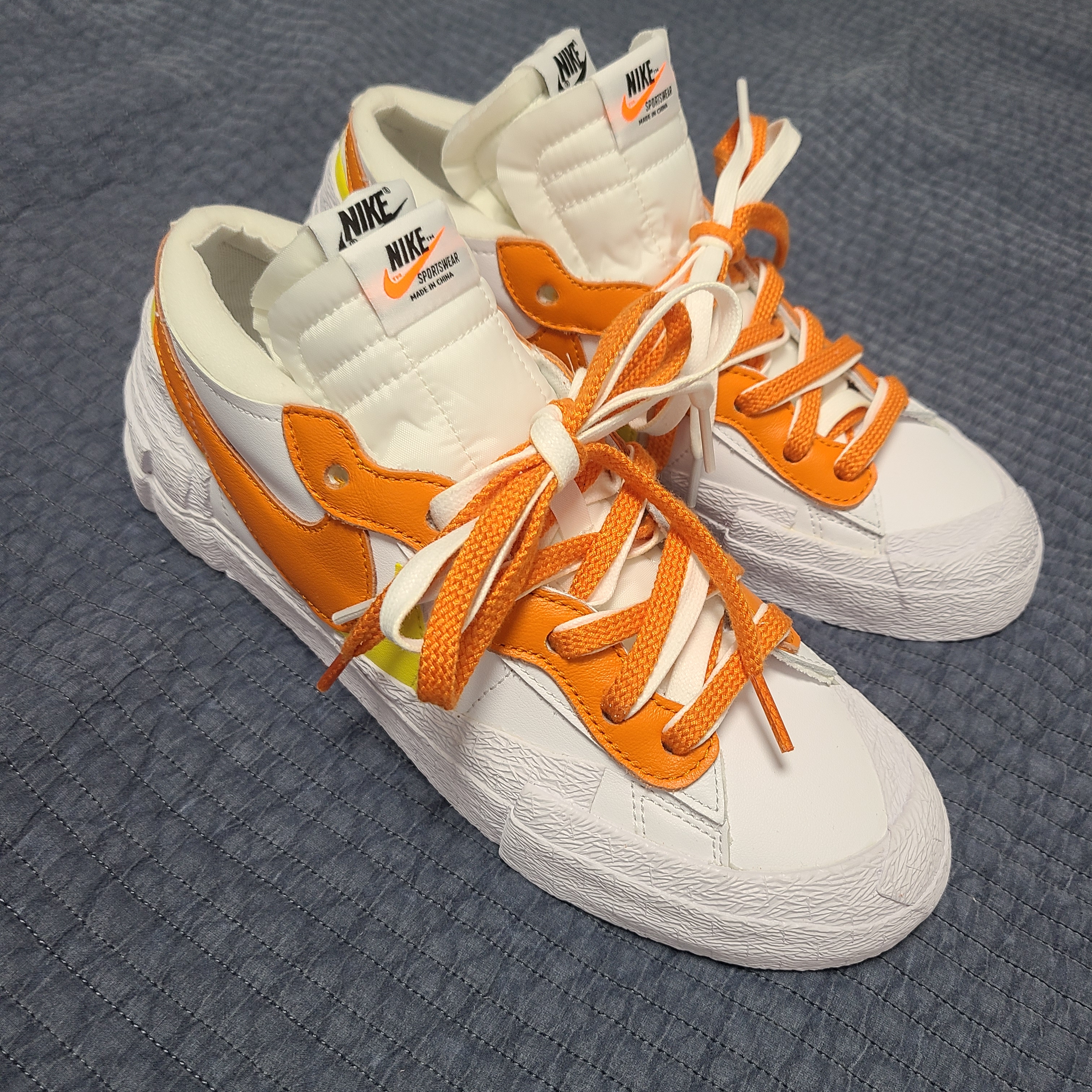Nike x Sacai Blazer Low Magma Orange 착용 스타일 - 1