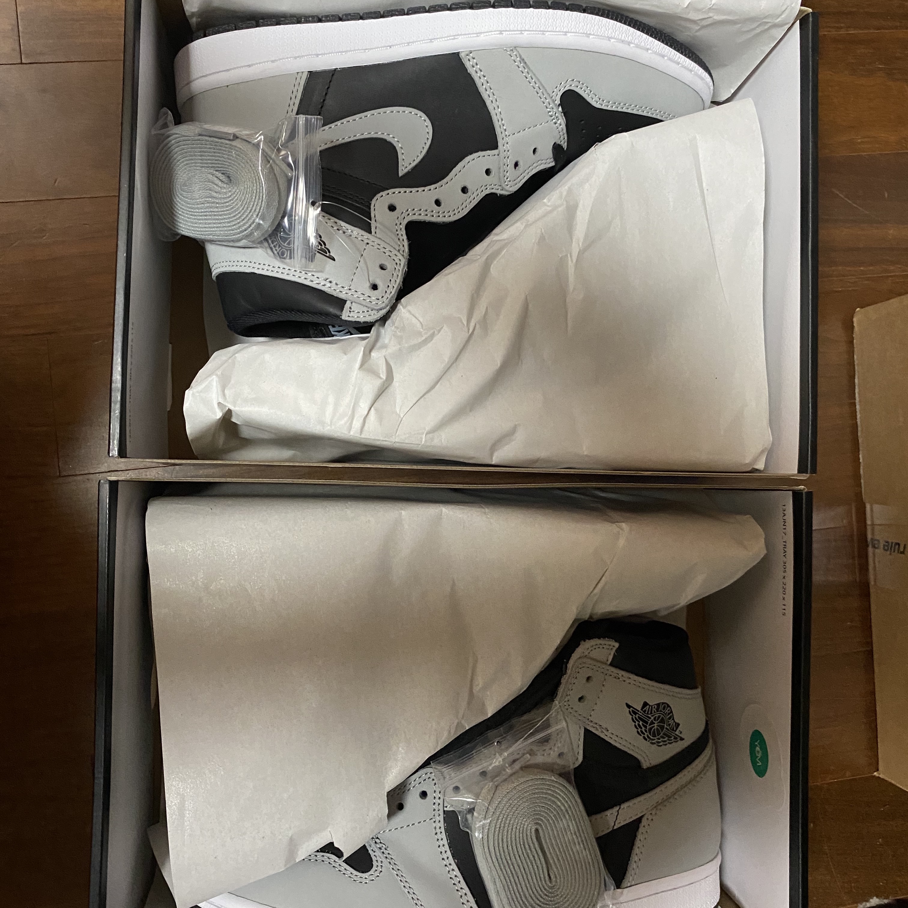Jordan 1 Retro High OG Shadow 2.0 착용 스타일 - 3