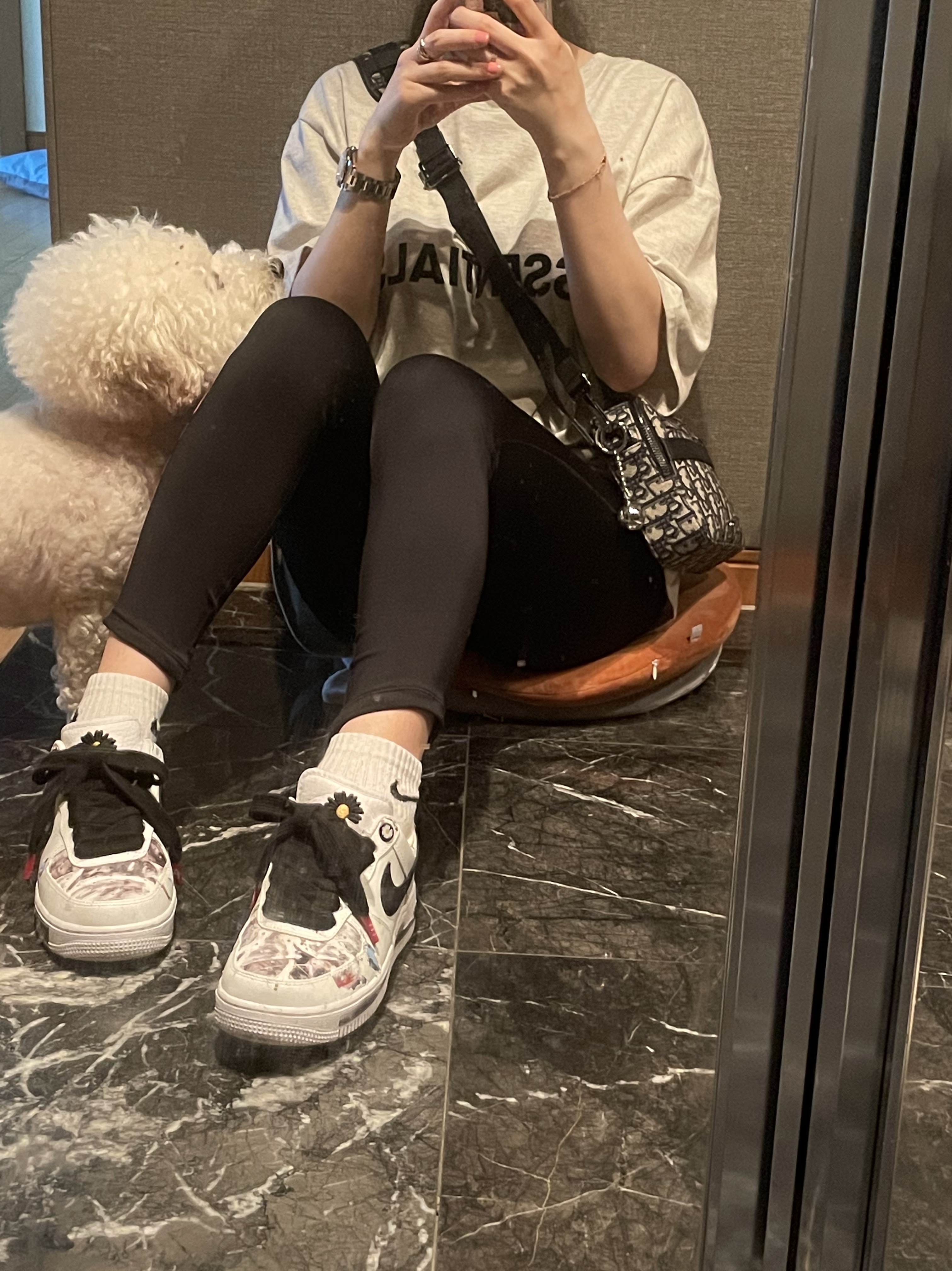 Essentials 3D Silicon Applique Boxy T-Shirt Oatmeal/Oatmeal Heather/Light Heather Oatmeal 2020, Nike x Peaceminusone Air Force 1 Low Para-Noise 2.0 착용 스타일 - 2