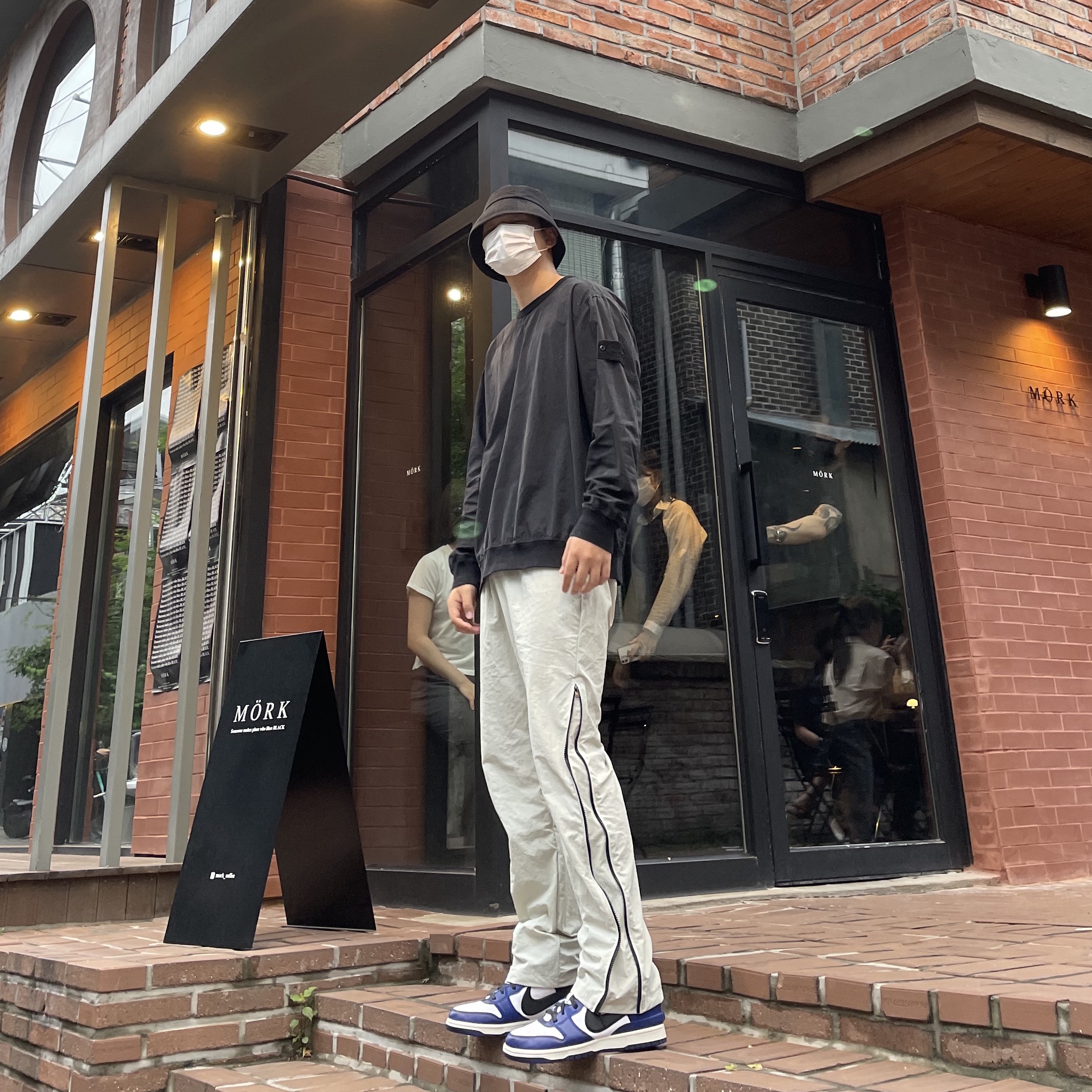 Nike x Ambush Dunk High Deep Royal Blue 착용 스타일