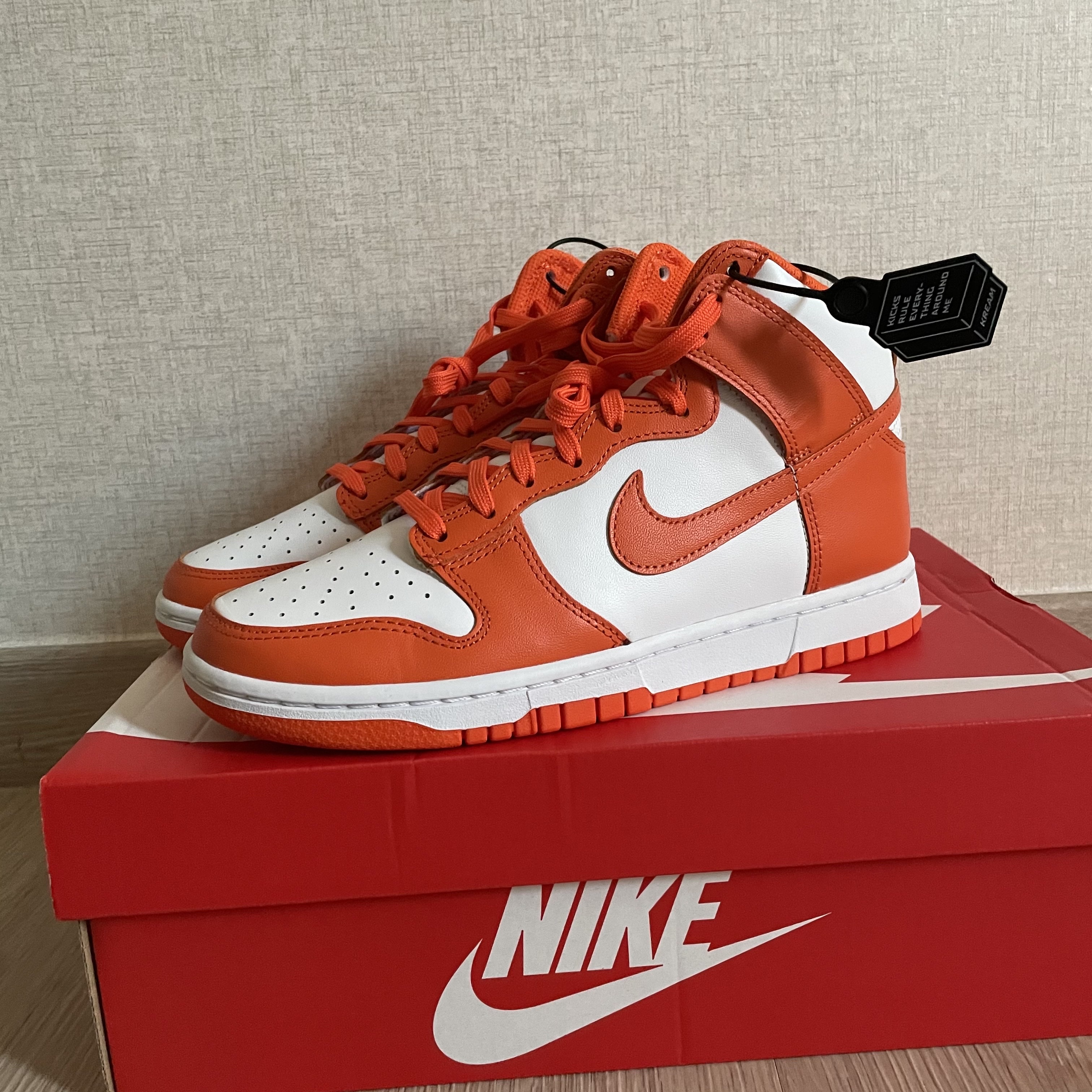 Nike Dunk High Retro Orange Blaze 착용 스타일