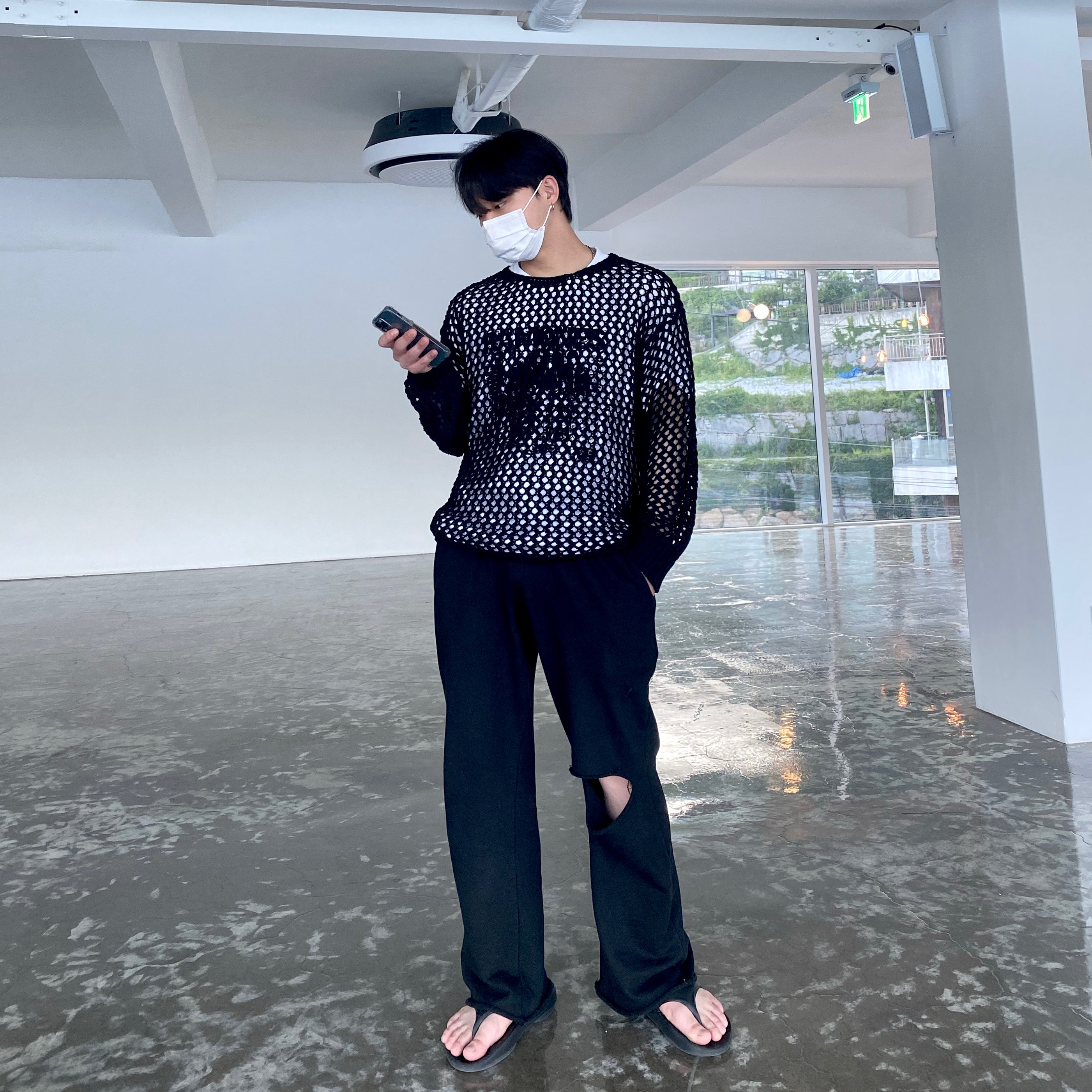 Oofos OOriginal Black 착용 스타일