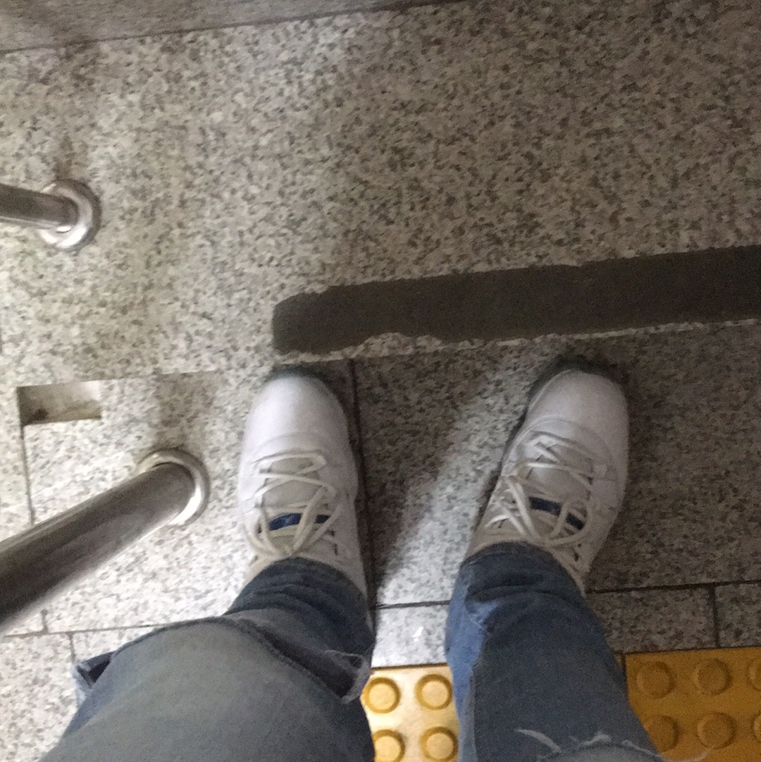 Jordan 7 Retro French Blue 2015, Adidas Yeezy Boost 700 V2 Static 2018 착용 스타일 - 5