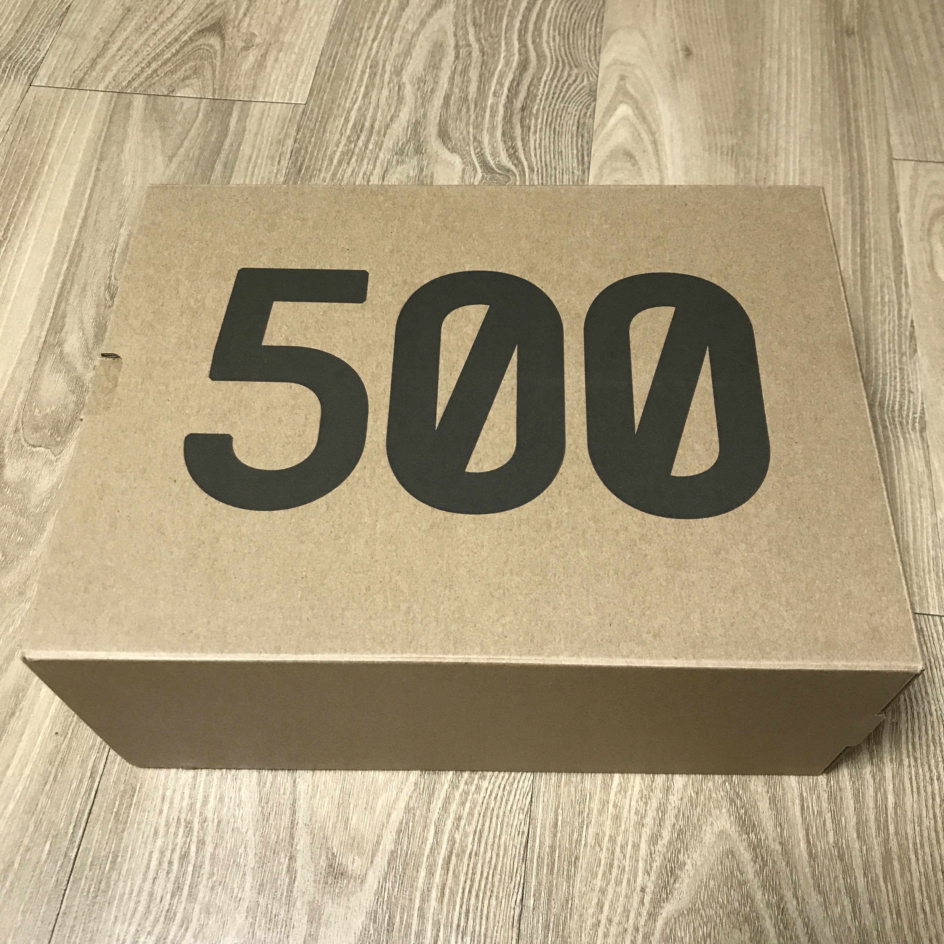 Adidas Yeezy 500 Blush 2018 착용 스타일 - 4