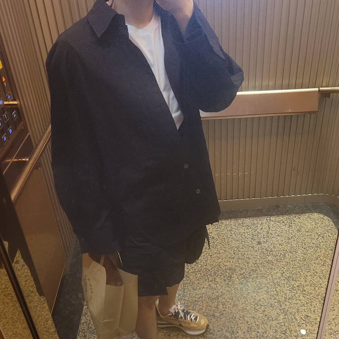 Nike x Sacai VaporWaffle Sesame and Blue Void 착용 스타일 - 3