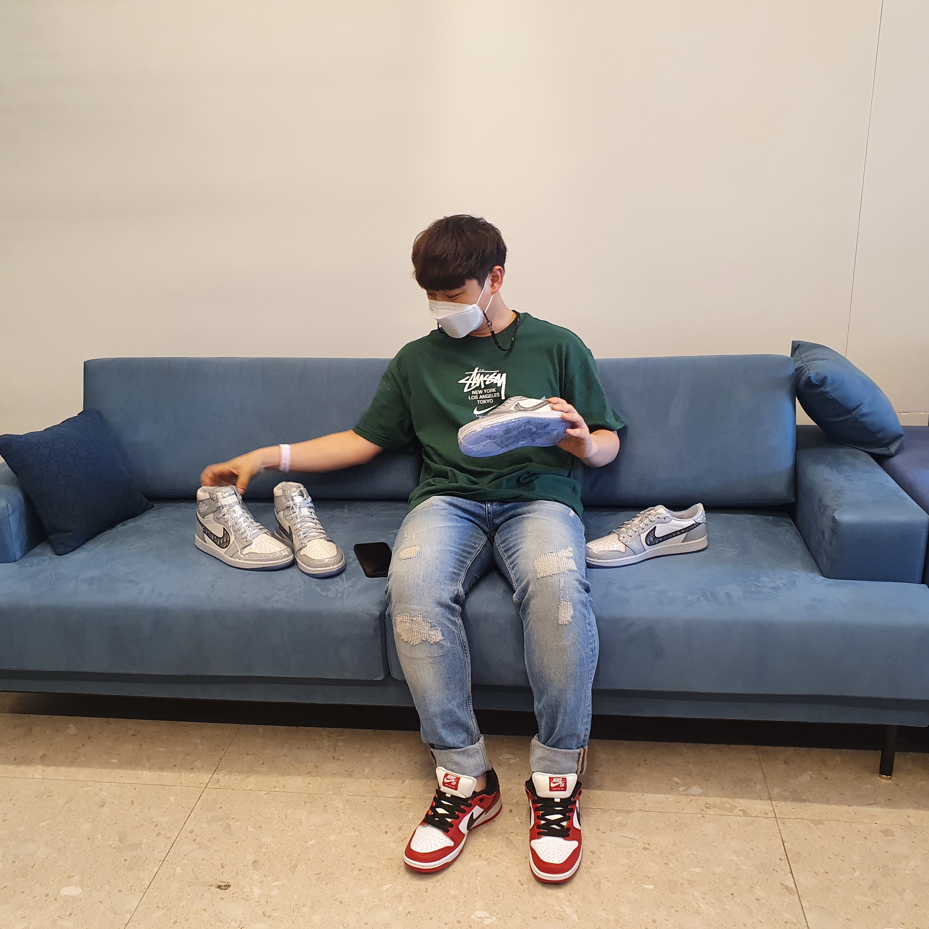 Nike x Stussy WT T-Shirt Green - Asia, Jordan 1 x Dior High OG 착용 스타일