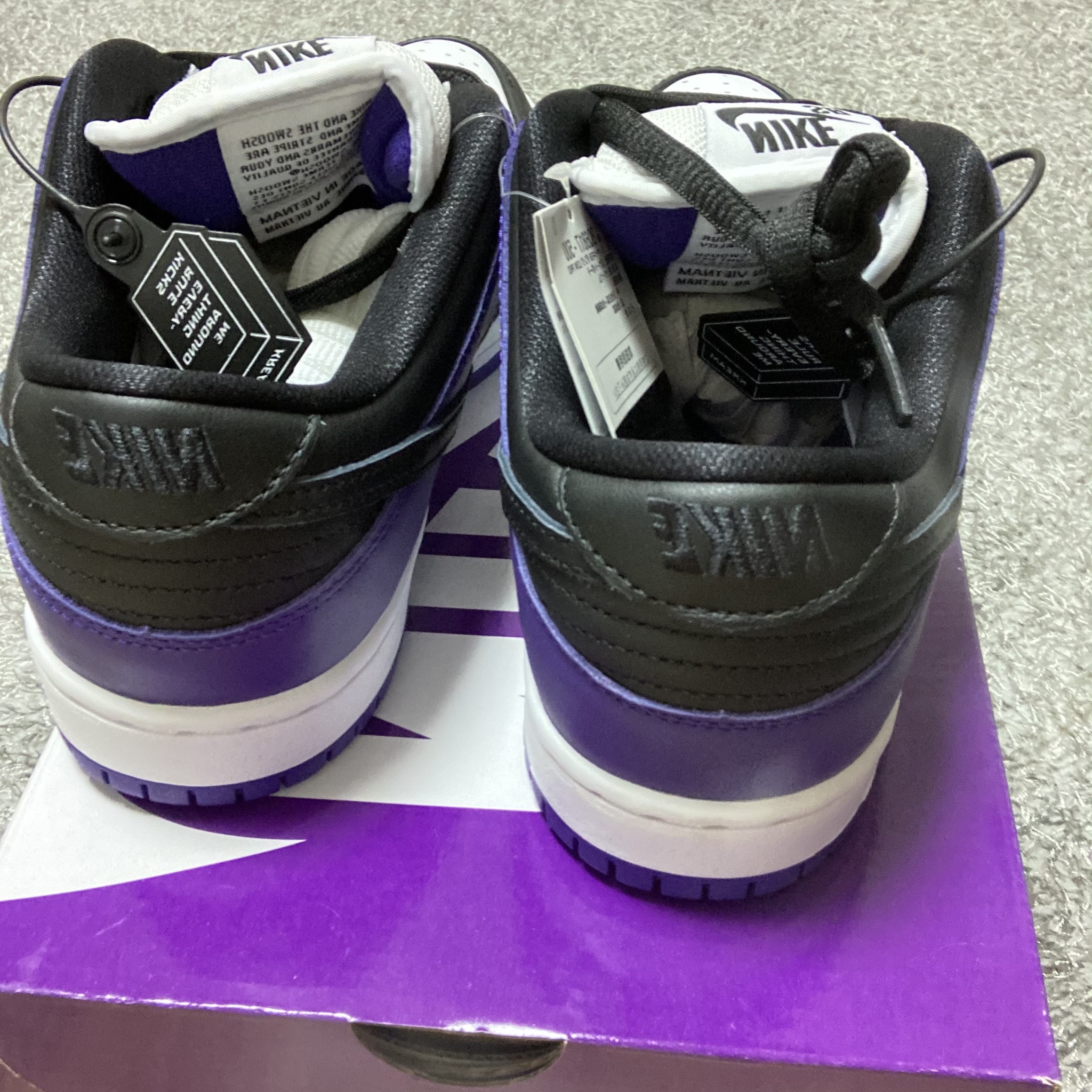 Nike SB Dunk Low Pro Court Purple 착용 스타일 - 2