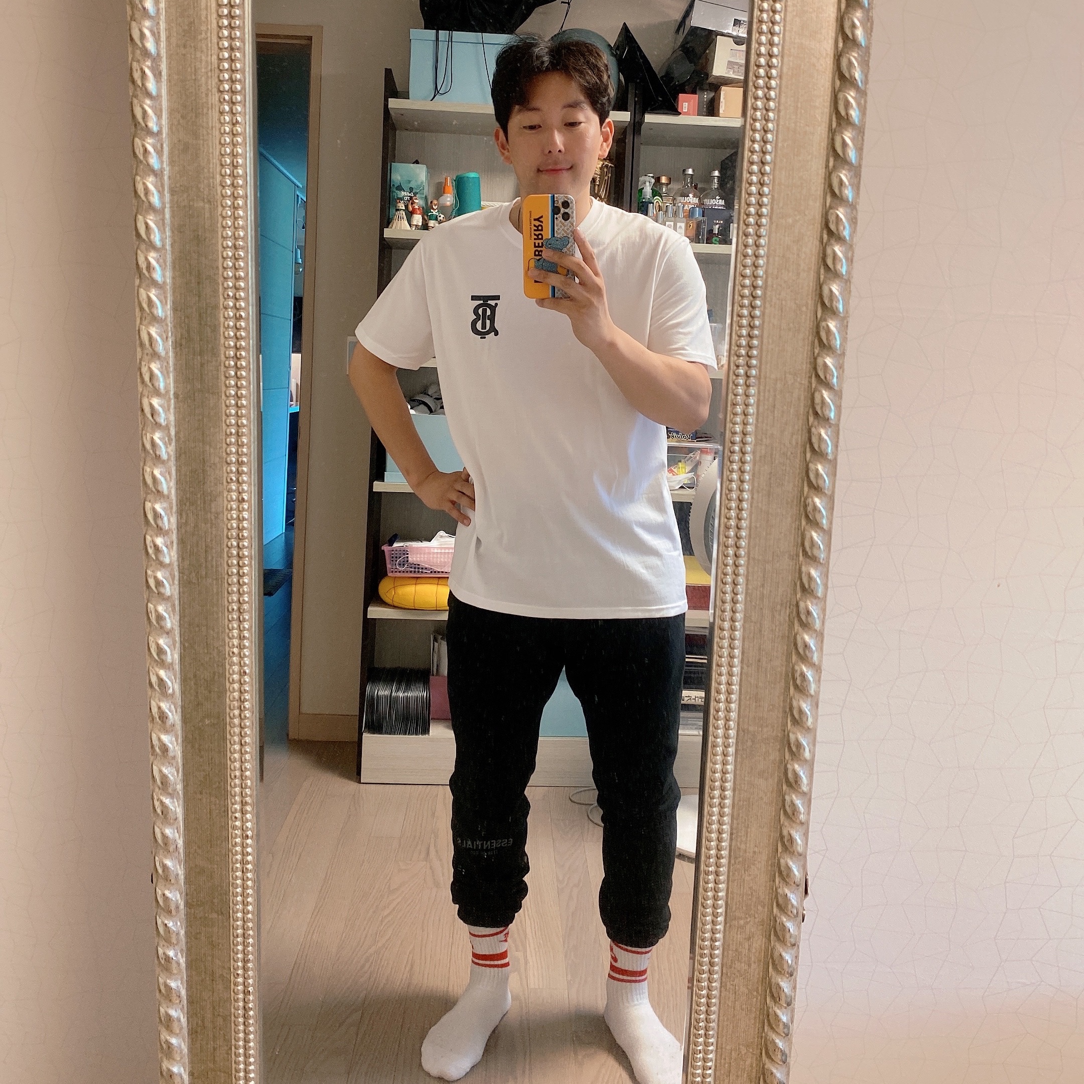 Essentials Sweatpants Black - 21SS 착용 스타일