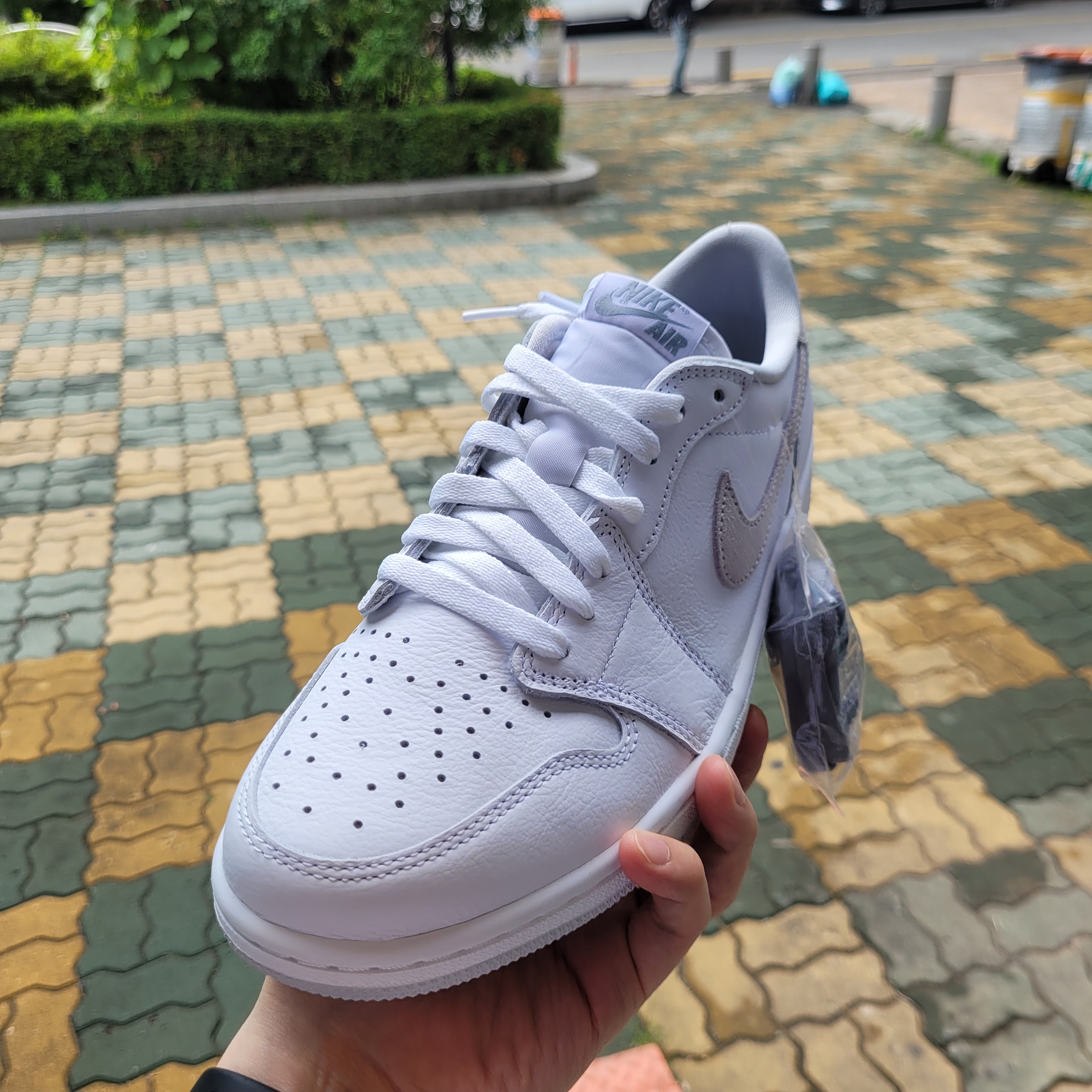 Jordan 1 Low OG Neutral Grey 착용 스타일