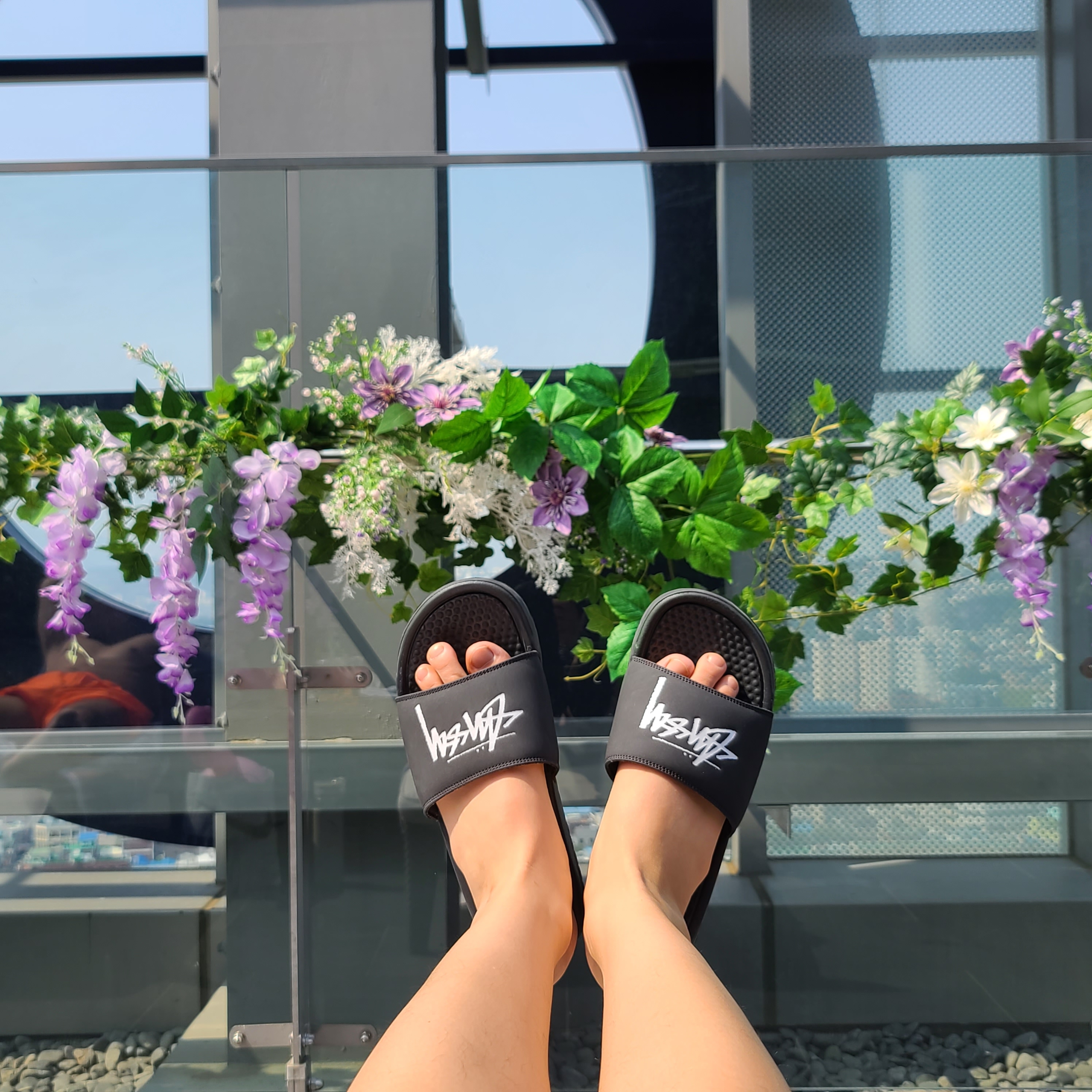 Nike x Stussy Benassi Slide Off Noir 착용 스타일