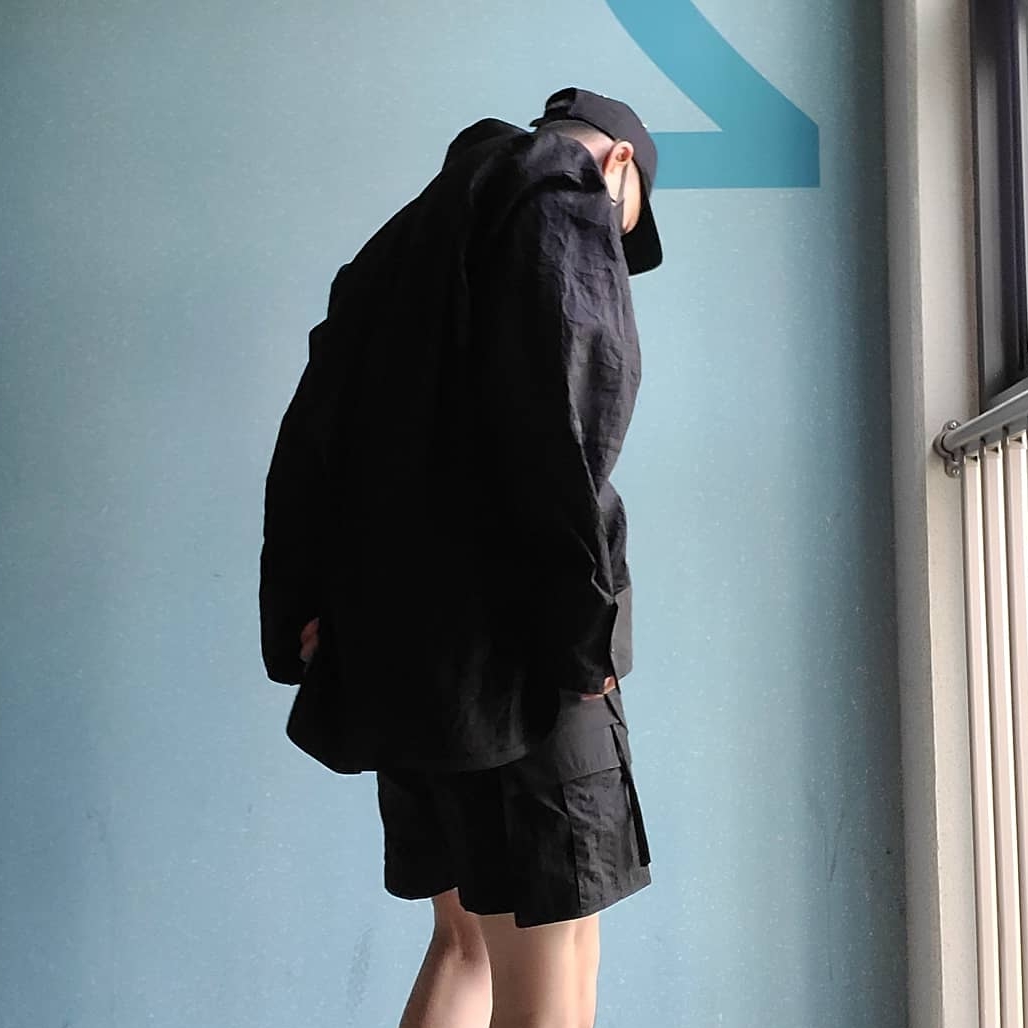 Nike x Sacai VaporWaffle Sesame and Blue Void 착용 스타일 - 2