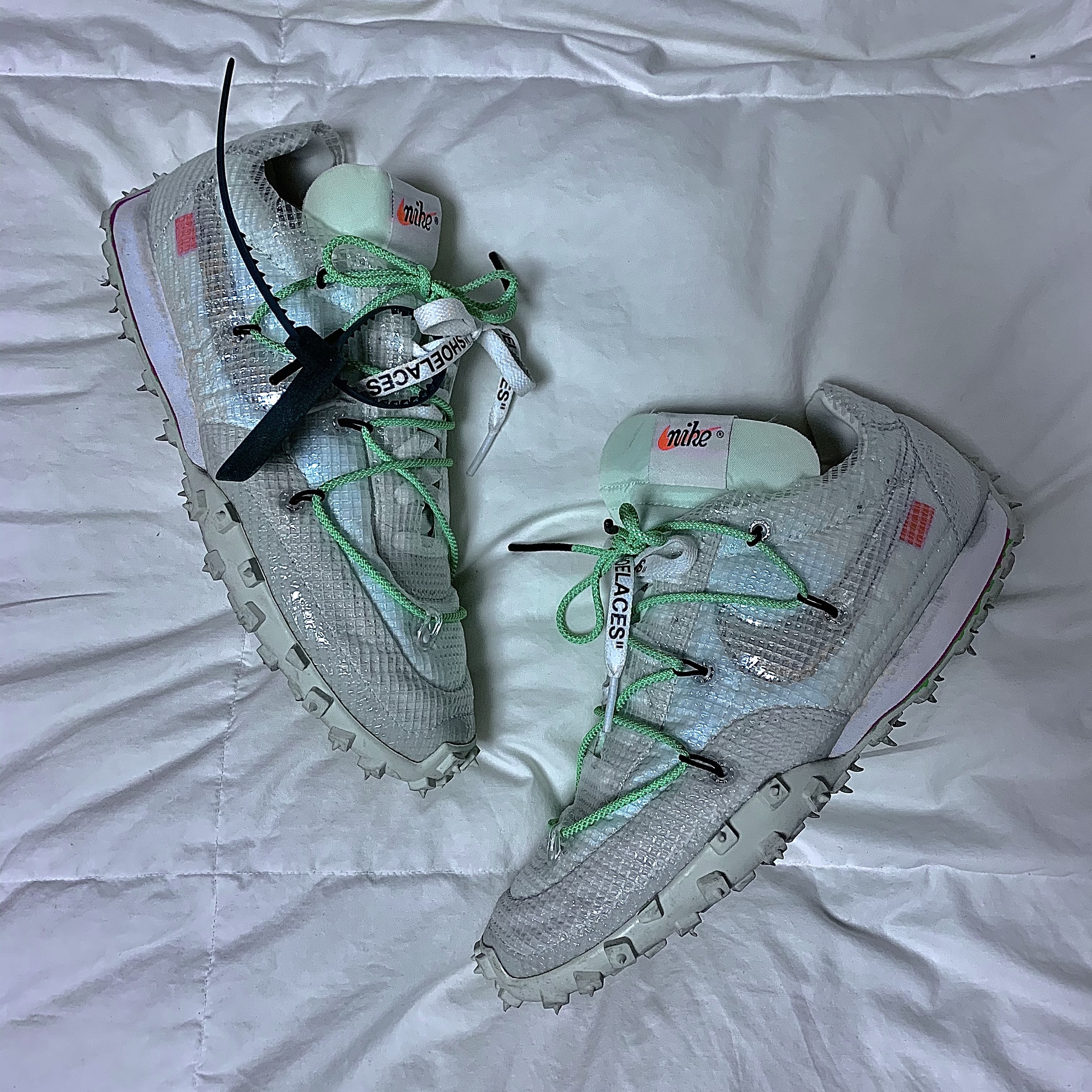 (W) Nike x Off-White Waffle Racer White 착용 스타일