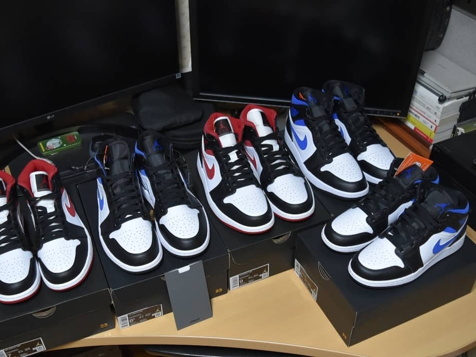 Jordan 1 Mid Gym Red Black White, Jordan 1 Mid Racer Blue 착용 스타일 - 1