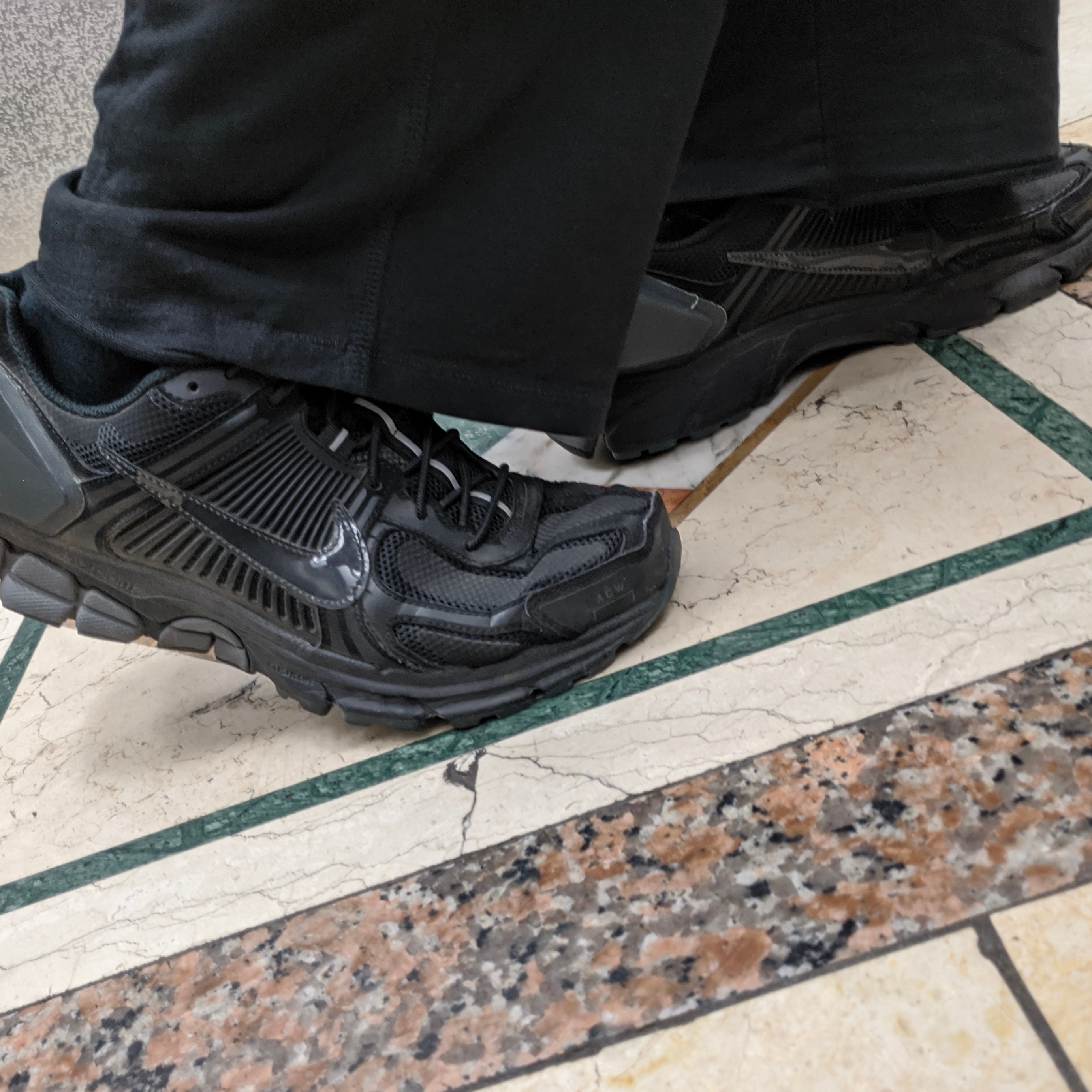 Nike x A-Cold-Wall Zoom Vomero 5 Black 착용 스타일