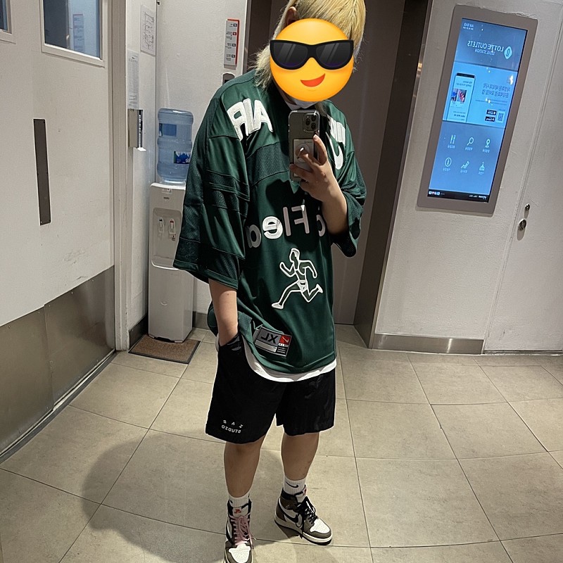 IAB Studio Woven Shorts Black, Jordan 1 x Travis Scott Retro High OG SP Mocha 착용 스타일