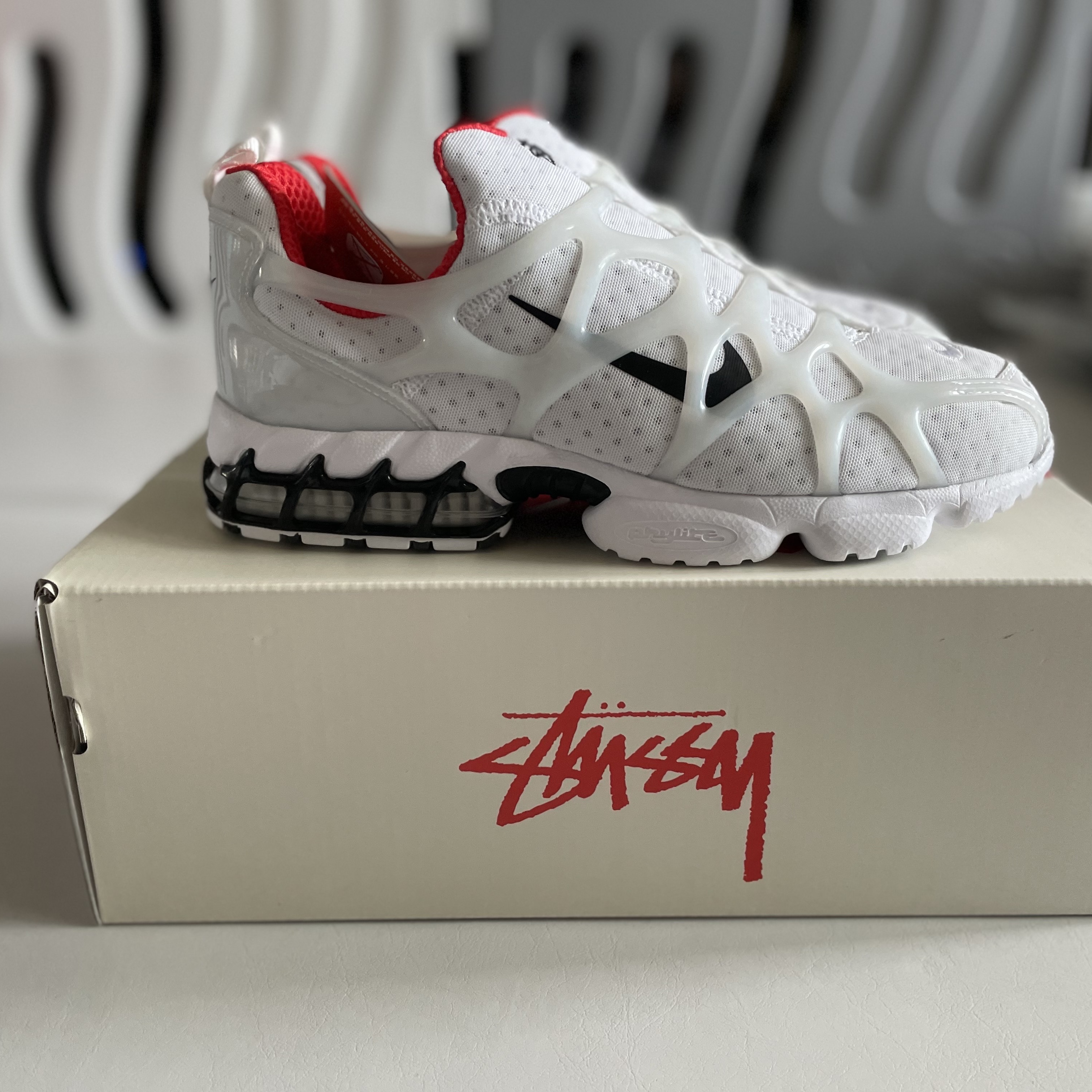 Nike x Stussy Air Zoom Spiridon Kukini White 착용 스타일 - 3