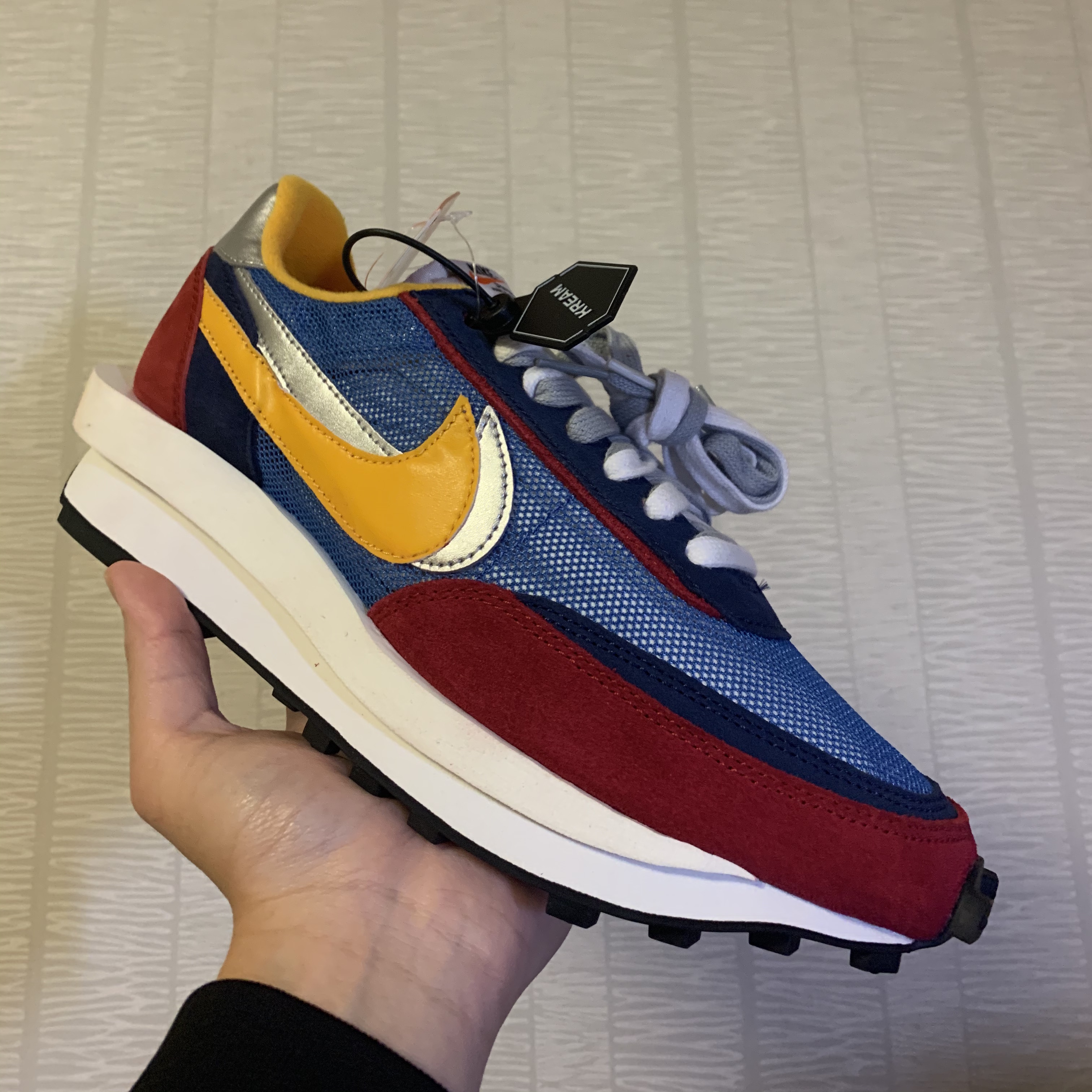 Nike x Sacai LDWaffle Blue Multi 착용 스타일