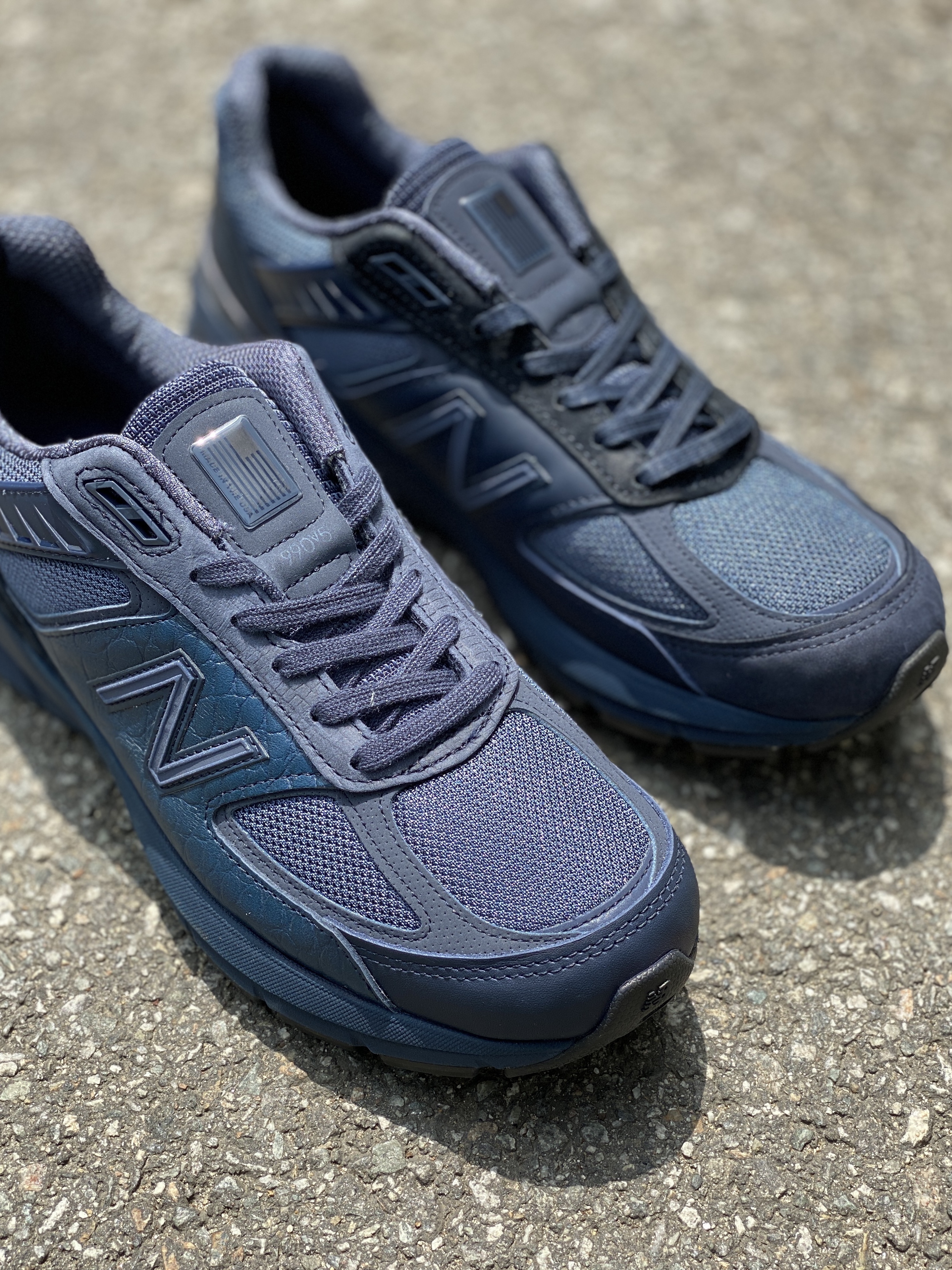 New Balance x Engineered Garments 990v5 Made in USA Navy 착용 스타일 - 4
