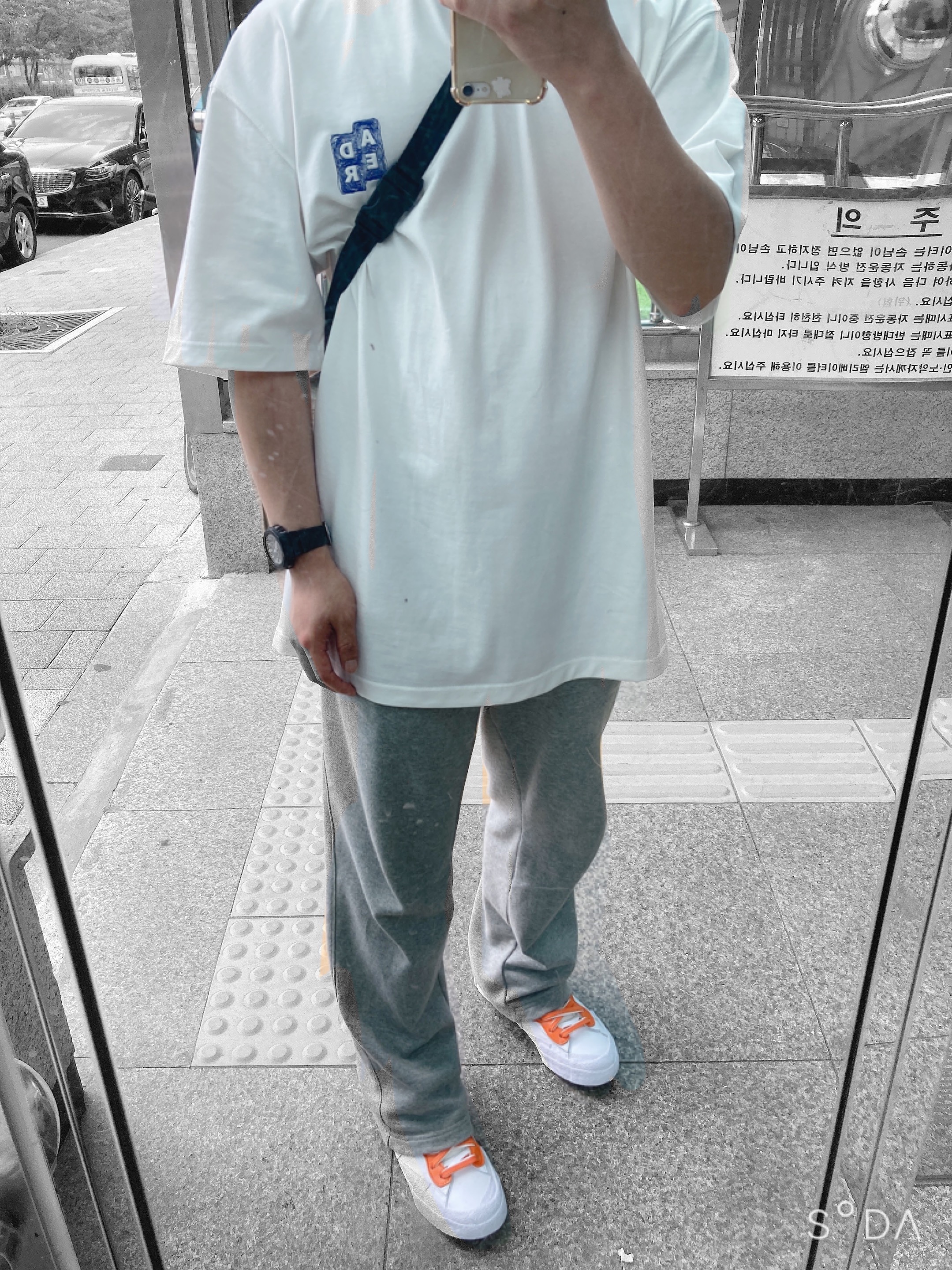 Nike x Sacai Blazer Low Magma Orange 착용 스타일