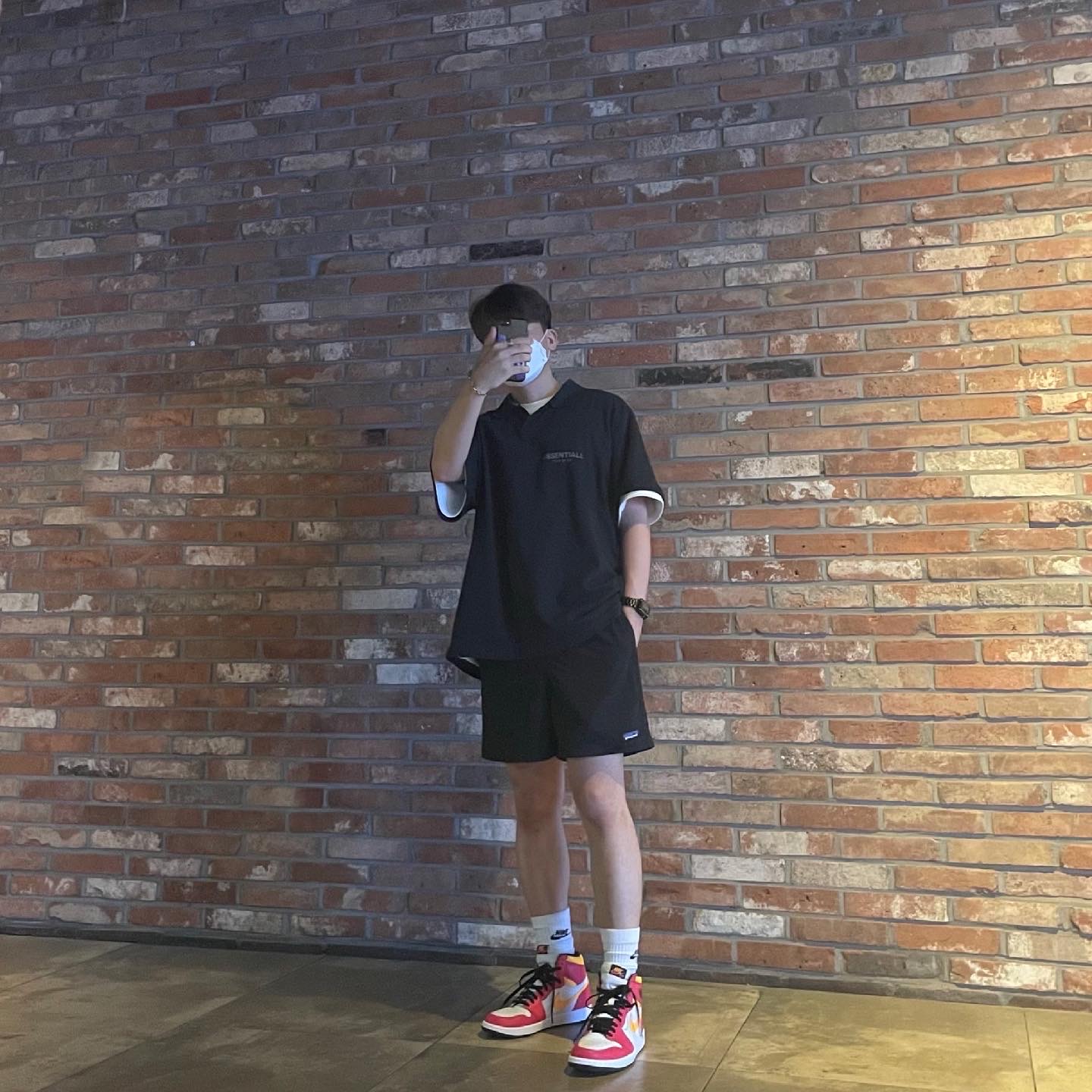 Essentials Short Sleeve Boxy Polo Dark Slate/Stretch Limo/Black - 20SS, Jordan 1 Retro High OG Light Fusion Red 착용 스타일 - 1