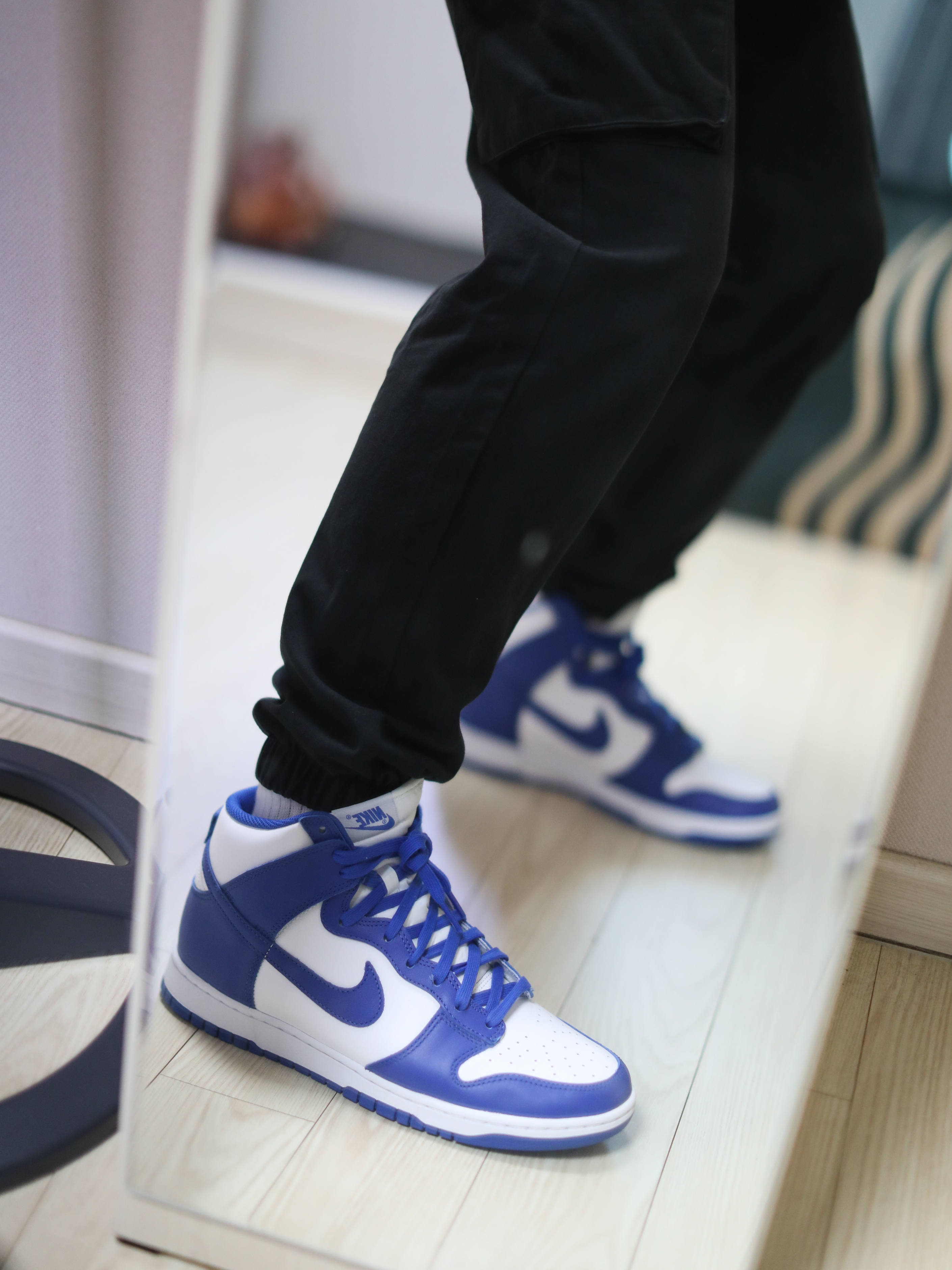 Nike Dunk High Retro Game Royal 착용 스타일 - 1