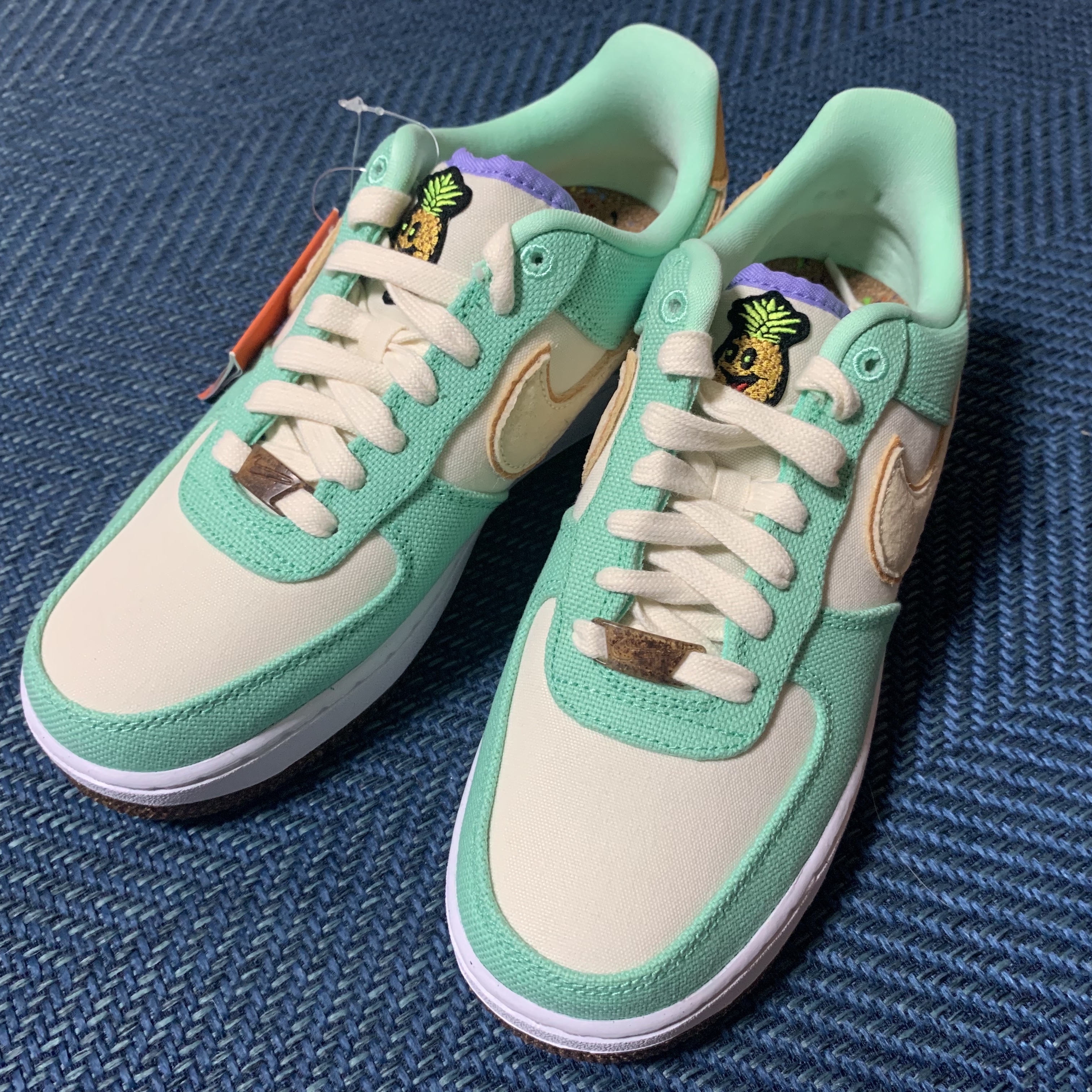 (W) Nike Air Force 1 '07 LX Pineapple Canvas 착용 스타일