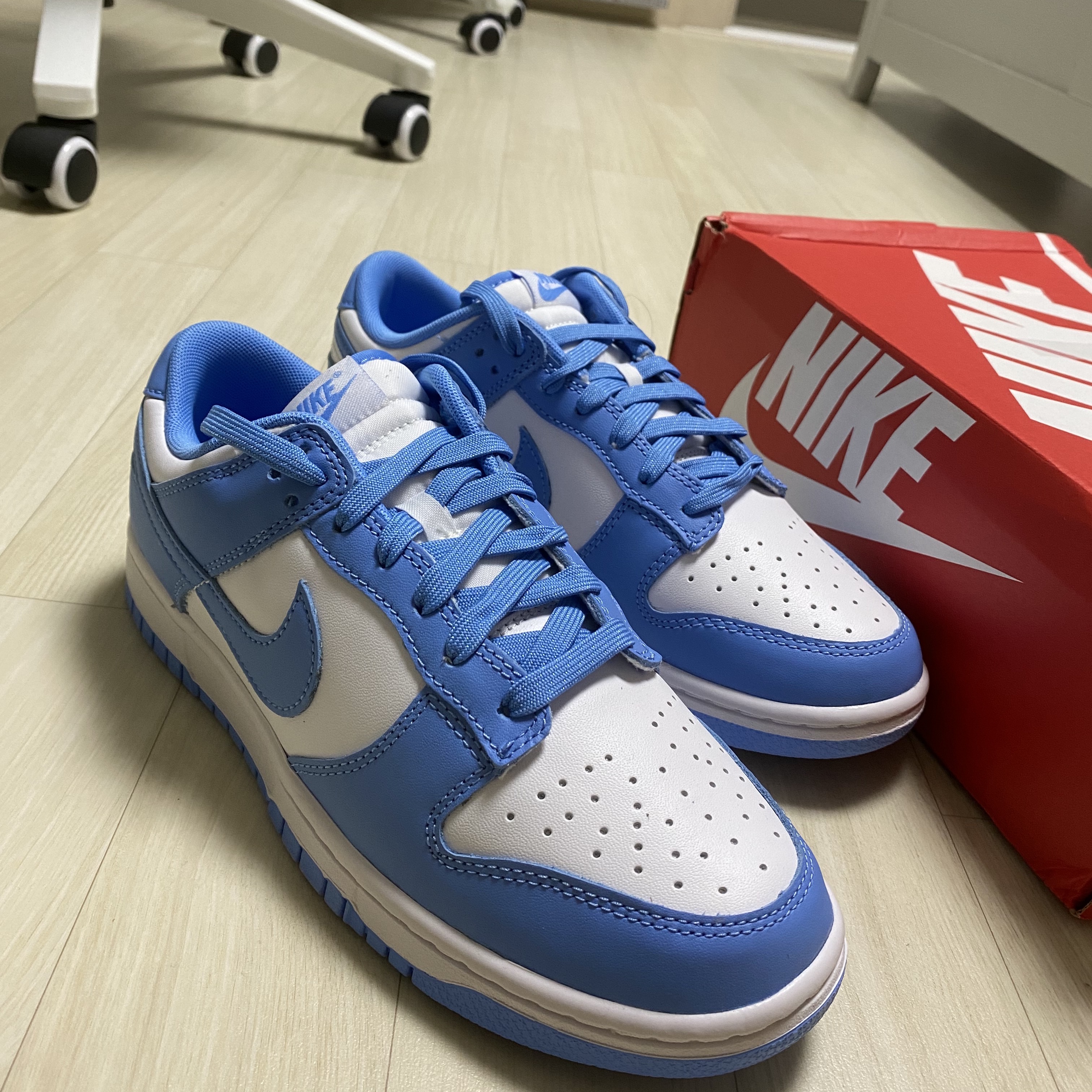 Nike Dunk Low Retro University Blue 착용 스타일