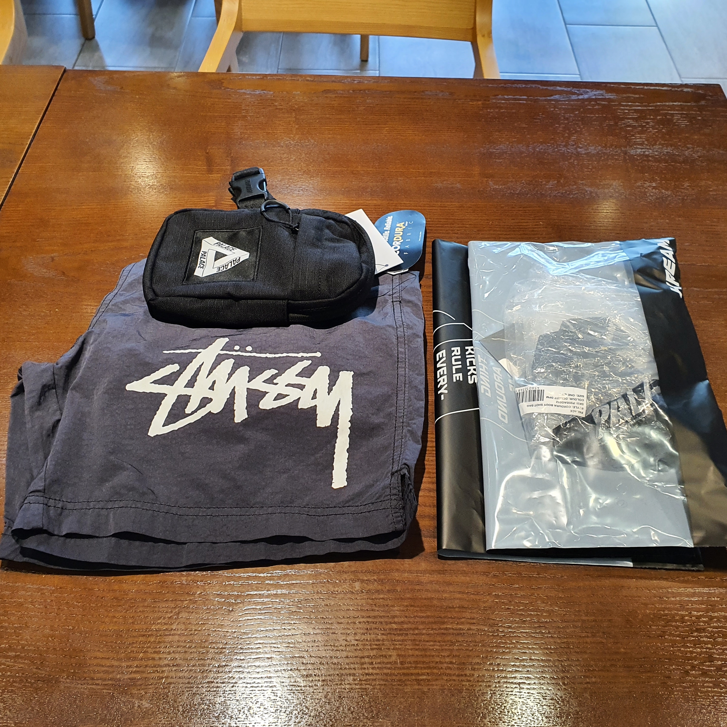 Nike x Stussy Water Shorts Off Noir, Palace Cordura Body Shot Bag Black - 21SS 착용 스타일