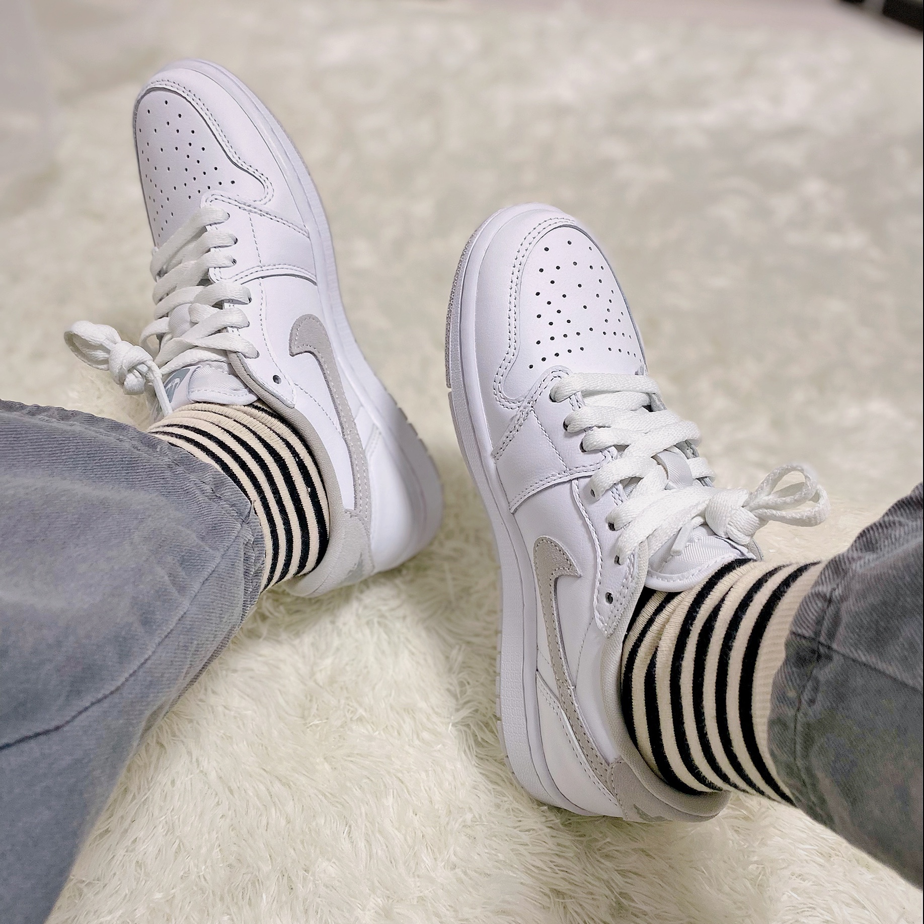 (W) Jordan 1 Low OG Neutral Grey, Jordan 1 Low OG Neutral Grey 착용 스타일 - 2