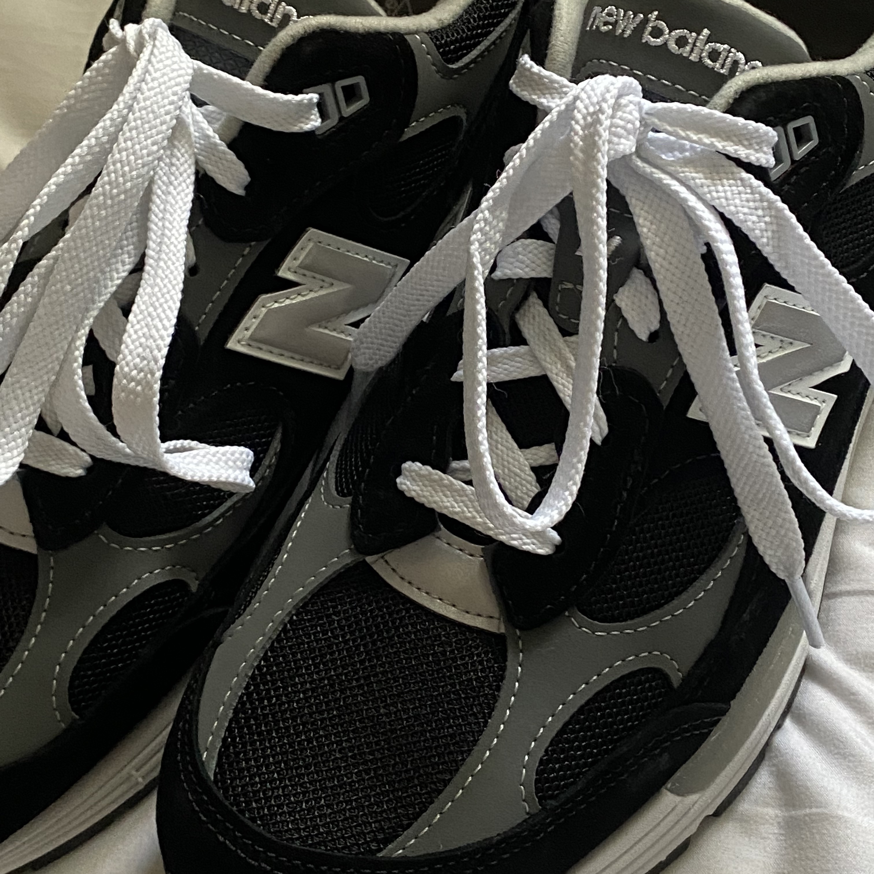 New Balance 992 Made in USA Black Grey 착용 스타일