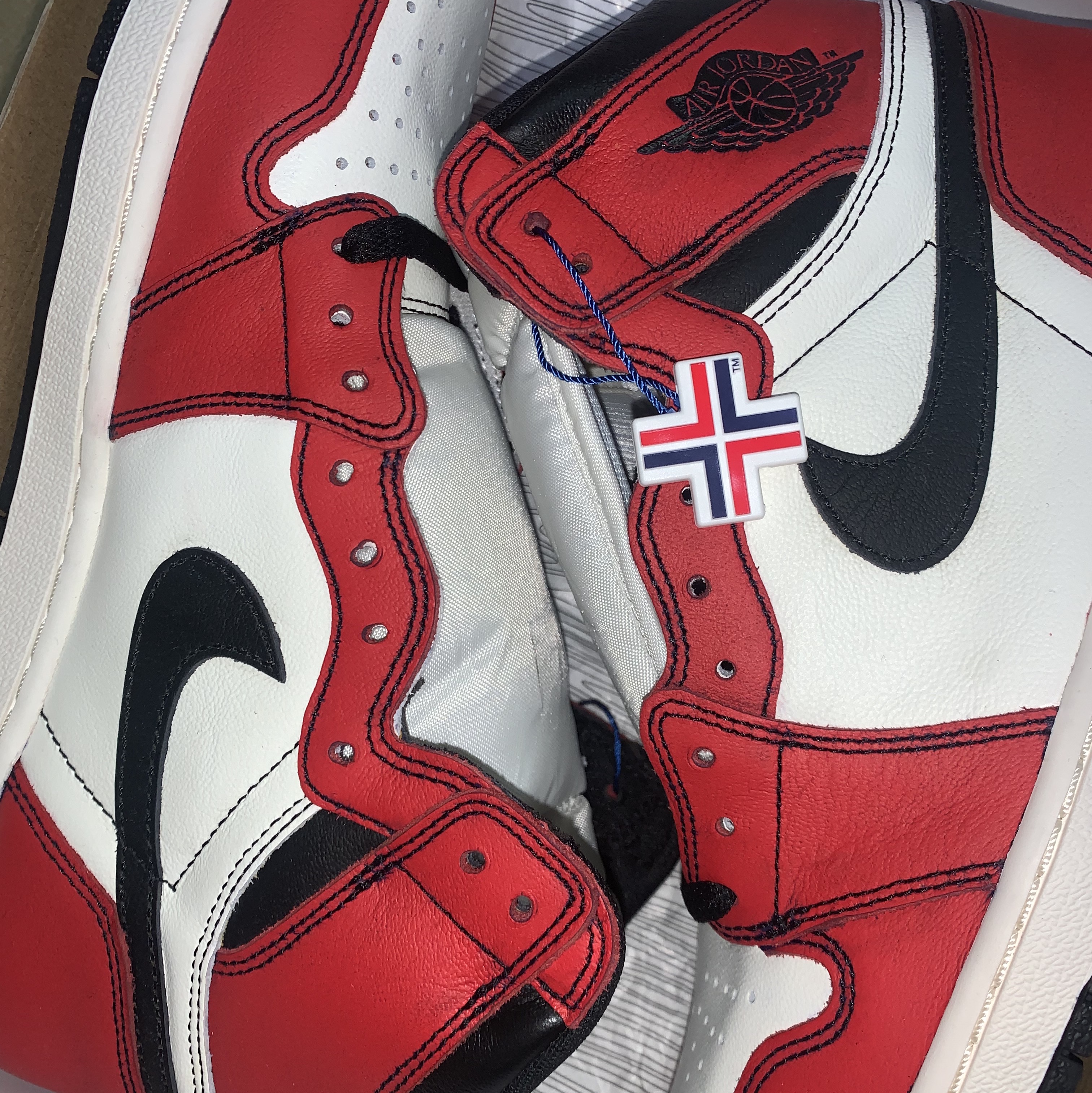 Jordan 1 Retro High OG Defiant SB LA to Chicago 착용 스타일