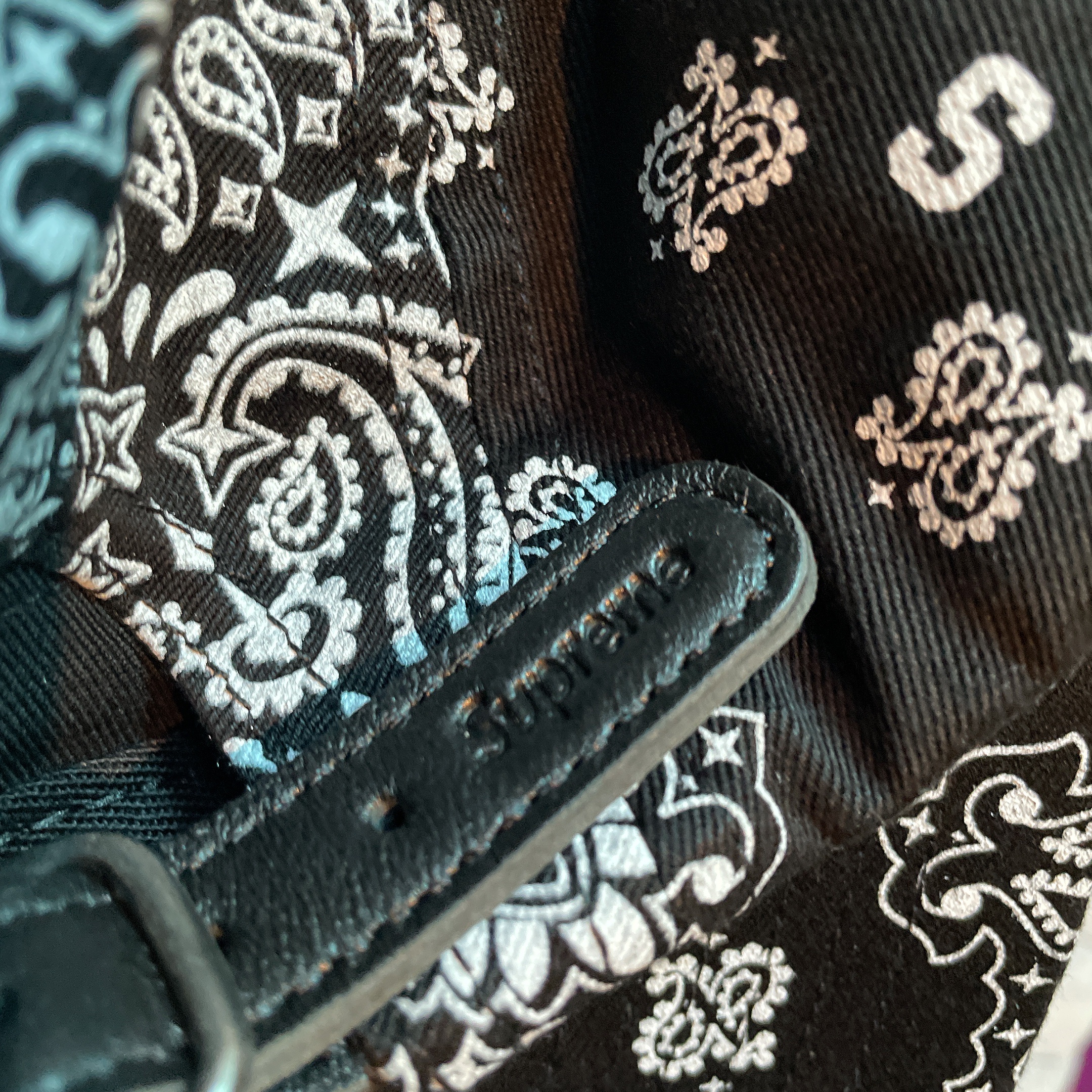 Supreme Bandana Camp Cap Black - 21SS 착용 스타일 - 1