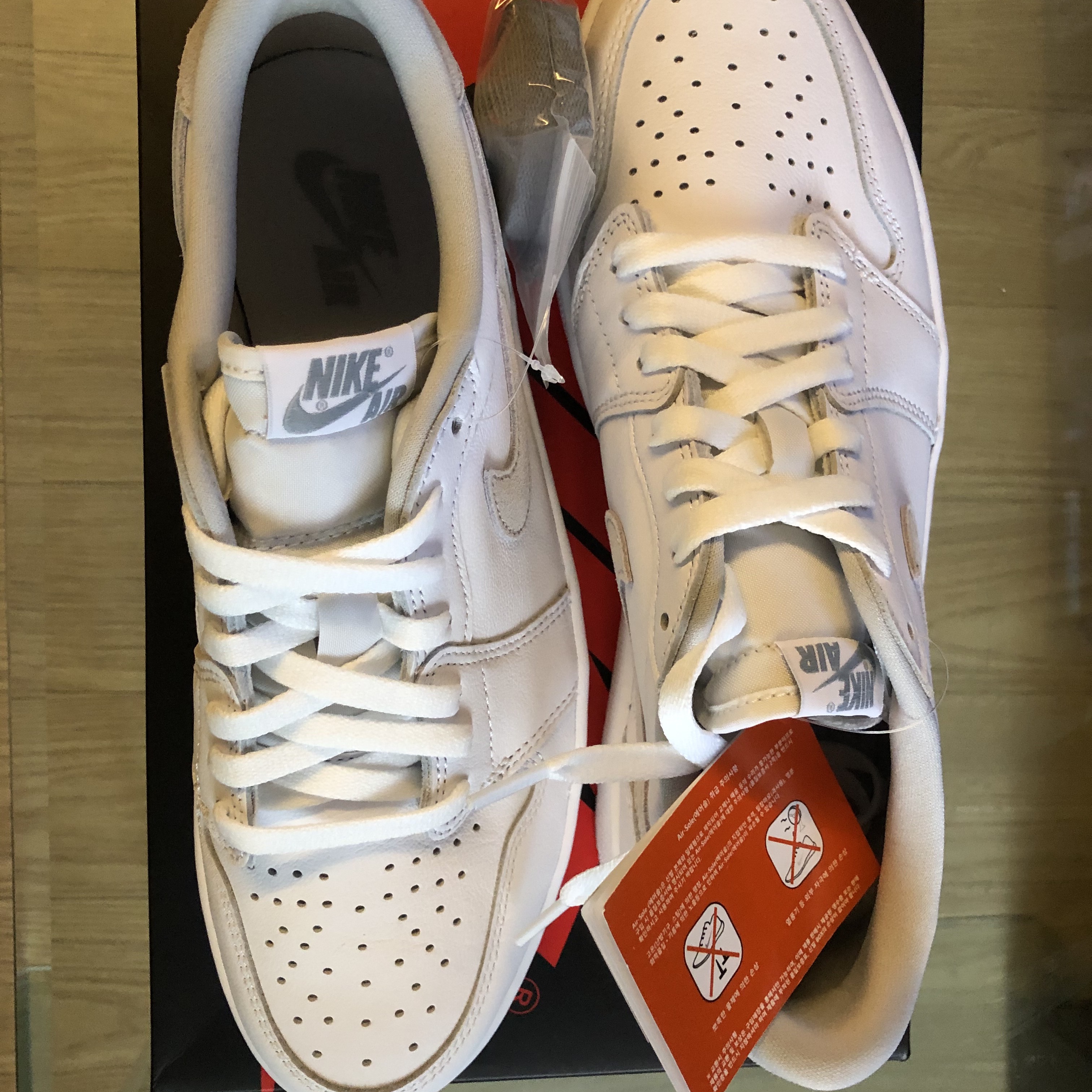 Jordan 1 Low OG Neutral Grey 착용 스타일 - 2