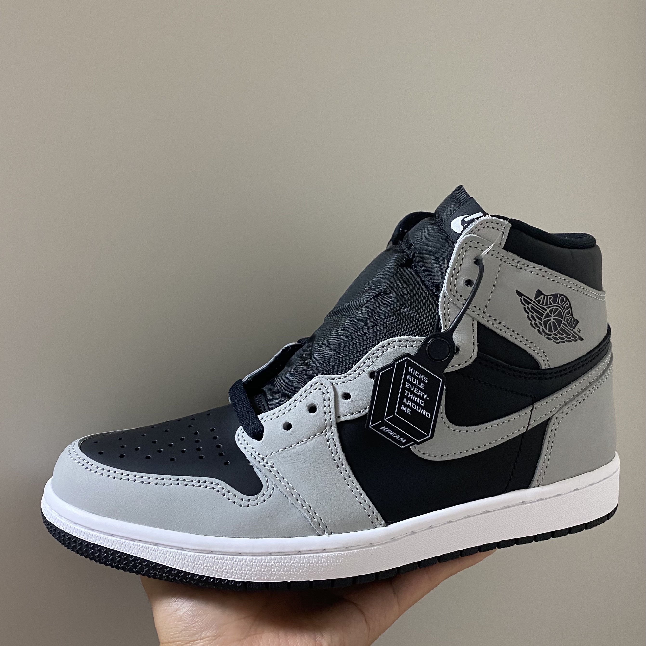 Jordan 1 Retro High OG Shadow 2.0 착용 스타일