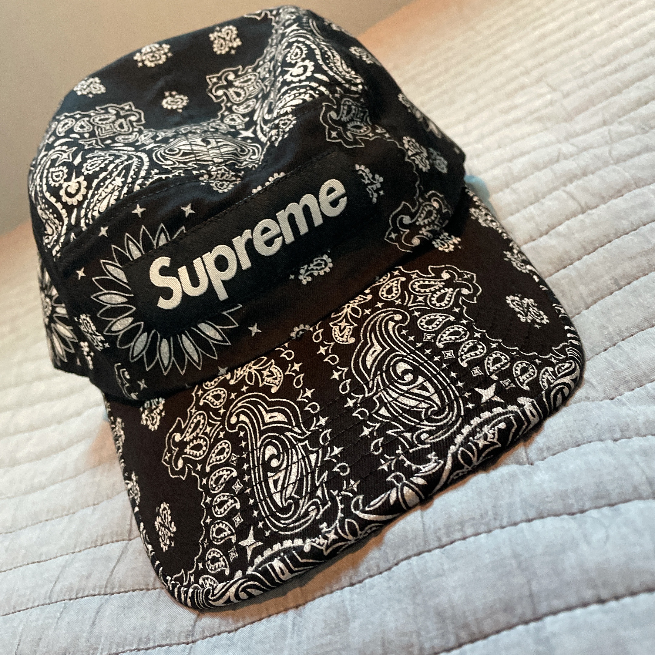 Supreme Bandana Camp Cap Black - 21SS 착용 스타일 - 2