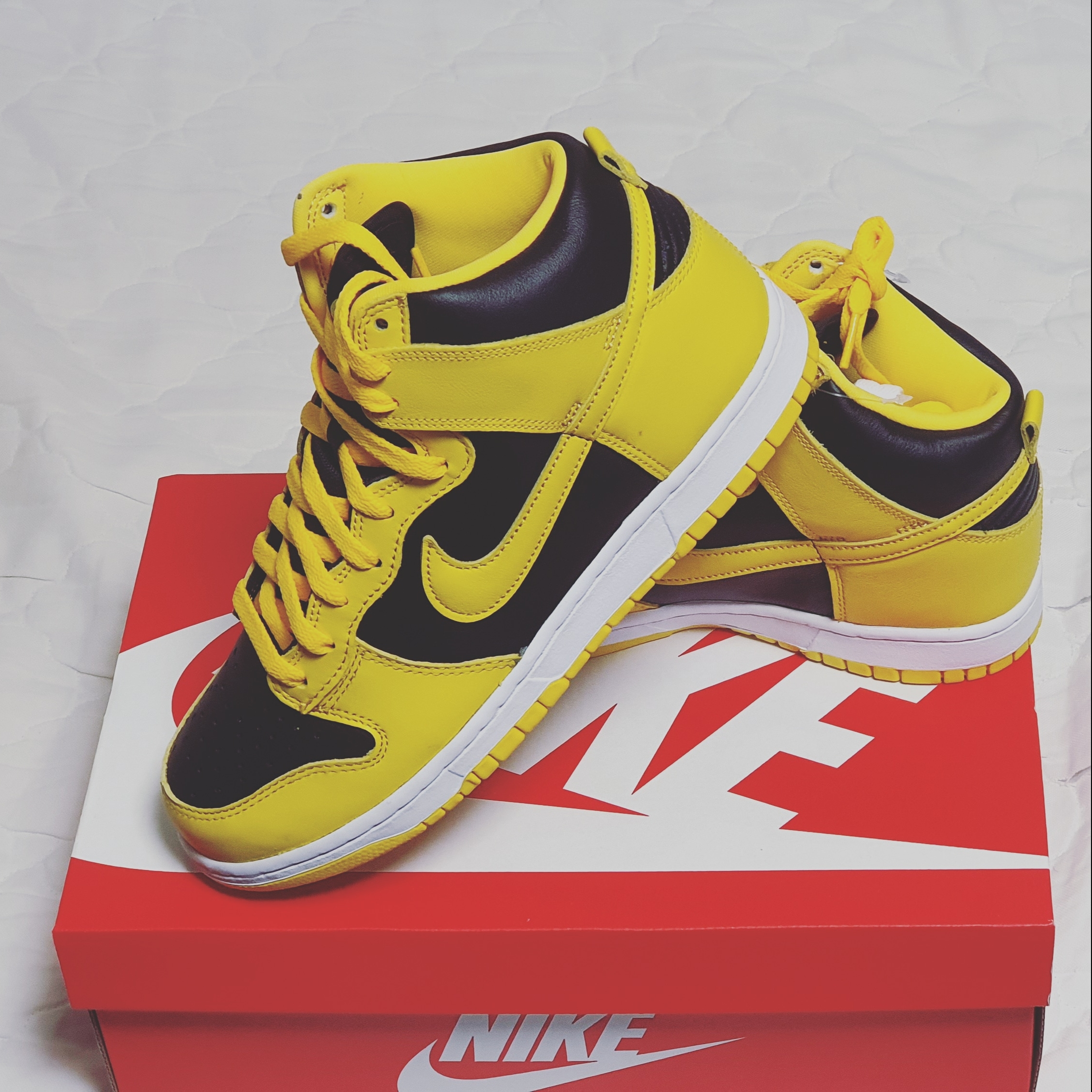 Nike Dunk High SP Varsity Maize 착용 스타일