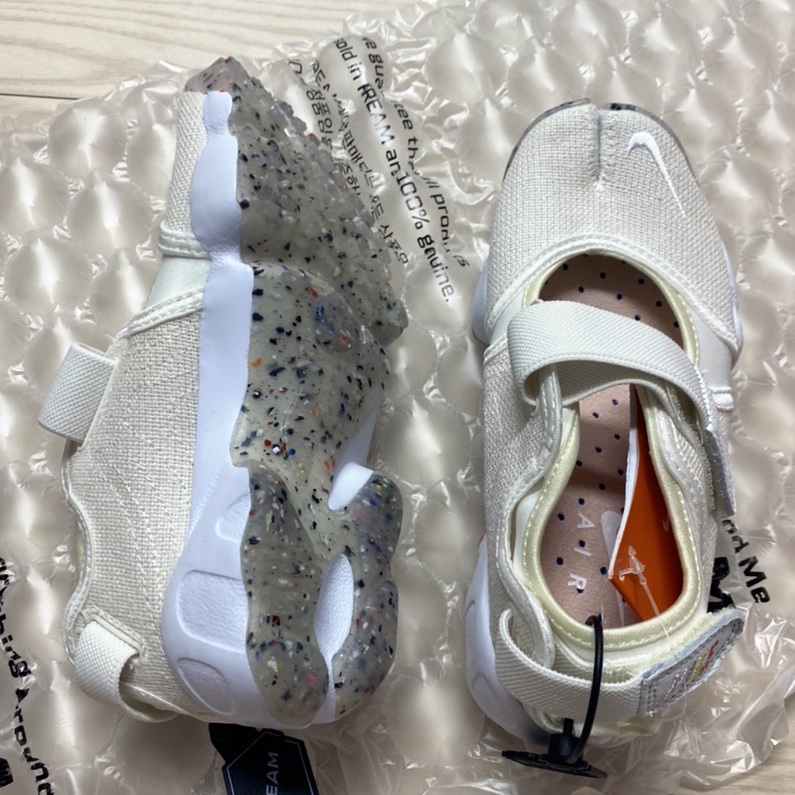 (W) Nike Air Rift Summit White 착용 스타일 - 3