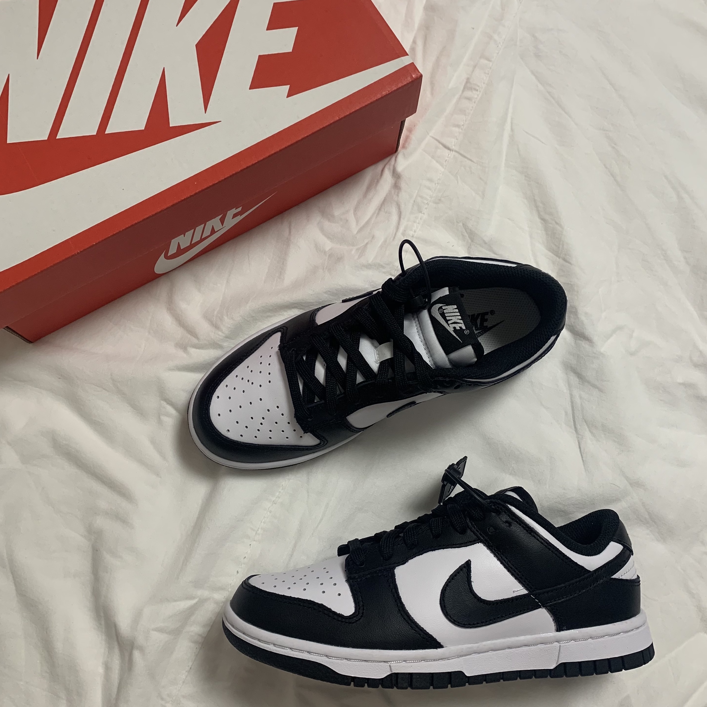 (W) Nike Dunk Low Black 착용 스타일