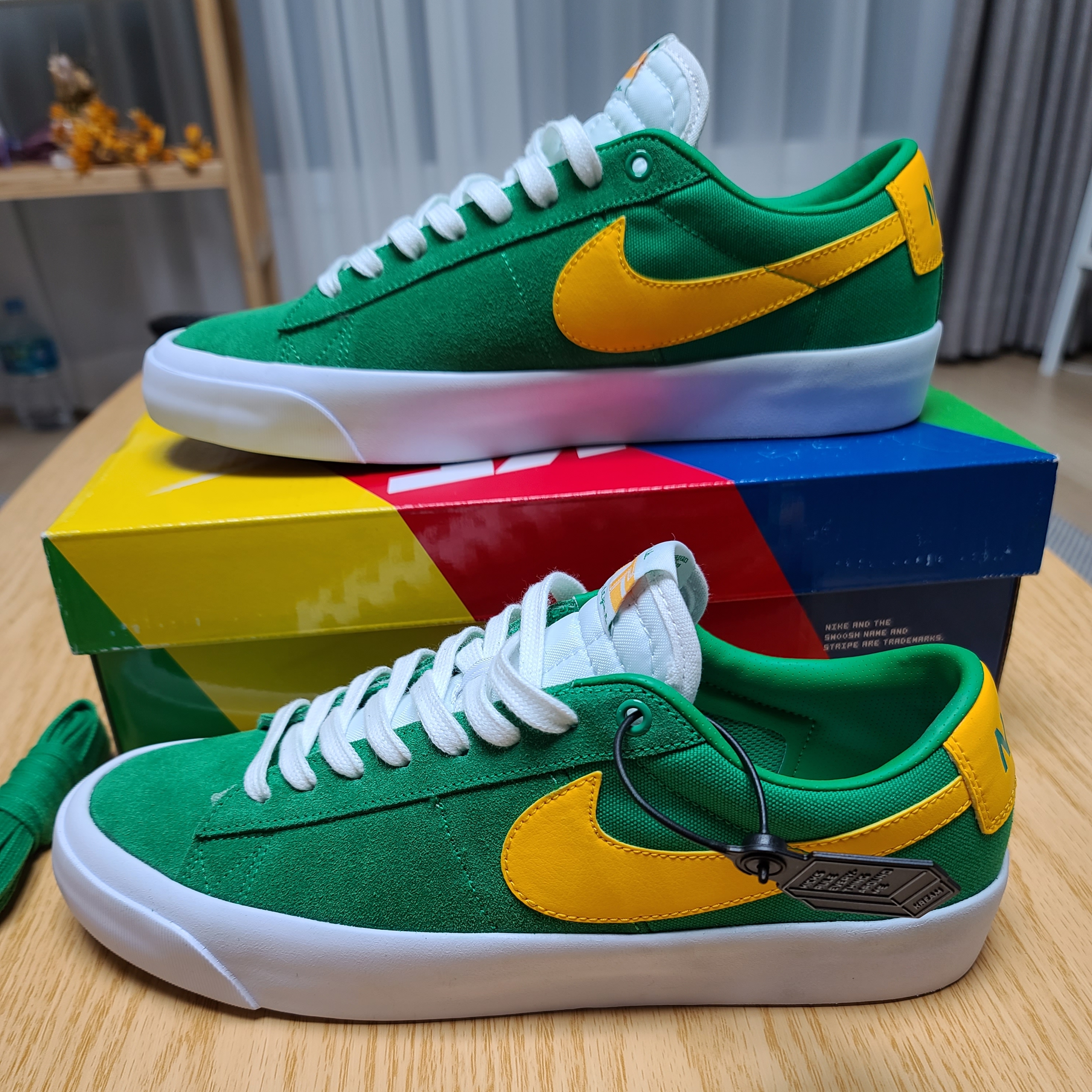 Nike SB Zoom Blazer Low Pro GT Lucky Green 착용 스타일 - 1