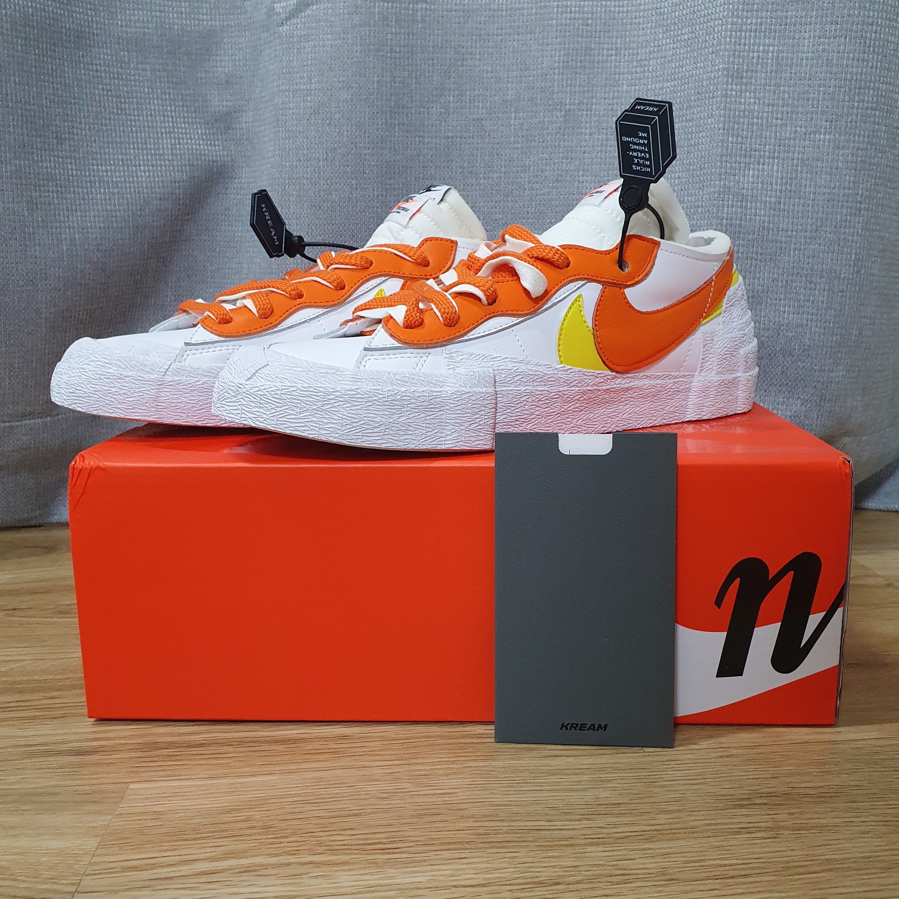 Nike x Sacai Blazer Low Magma Orange 착용 스타일 - 3